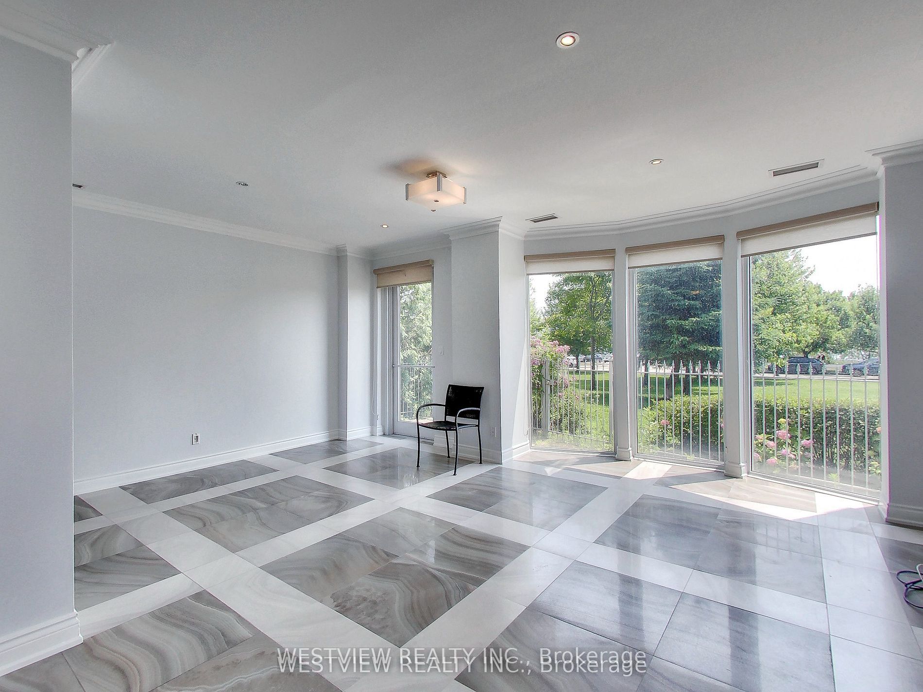 2111 Lake Shore Boulevard 116 Property Photo 43