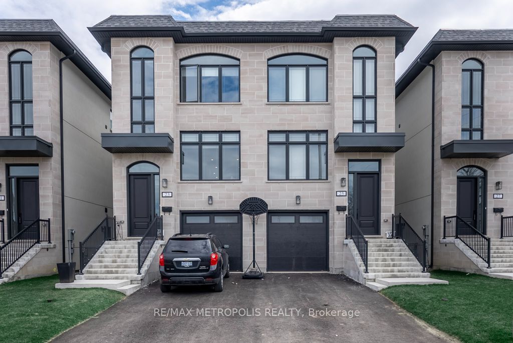 25 Antonio Court Lower Property Photo 1