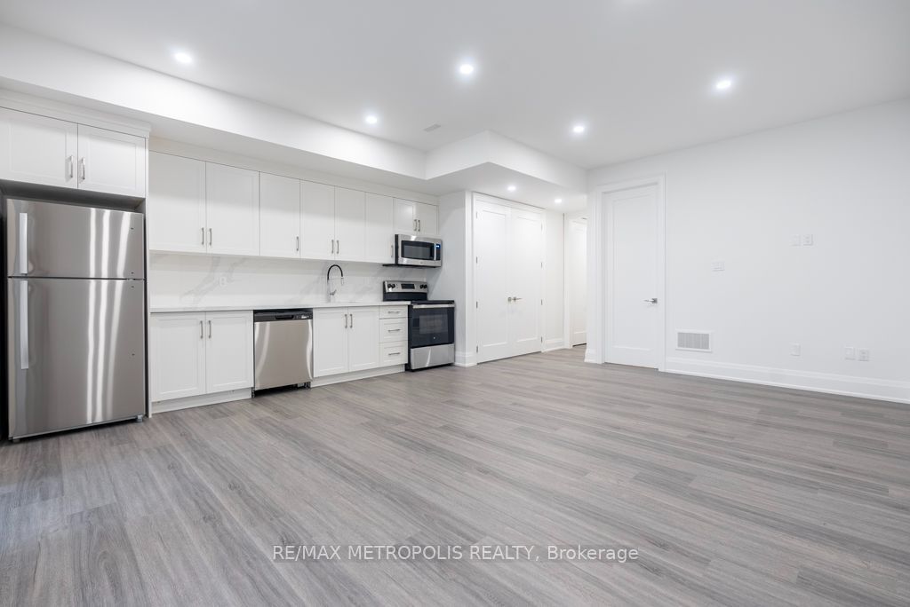 25 Antonio Court Lower Property Photo 12