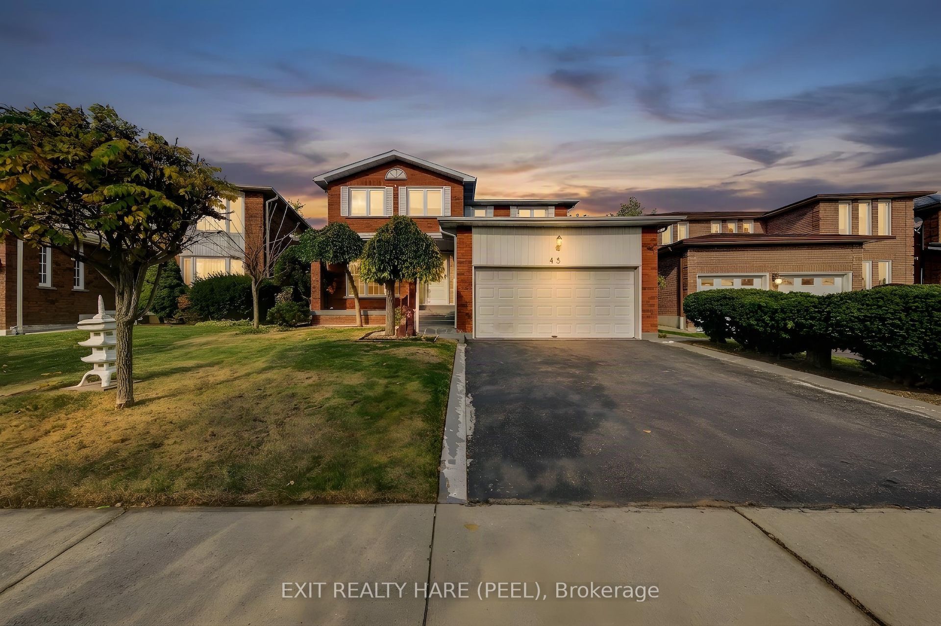 45 Mossbank Drive Property Photo 1