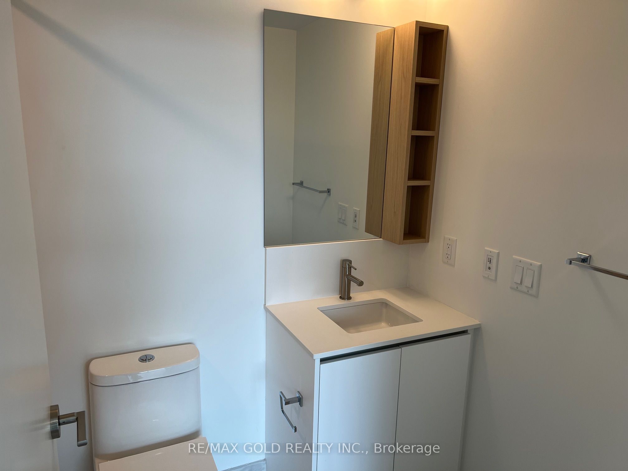 1100 Sheppard Avenue W 110 Property Photo 8