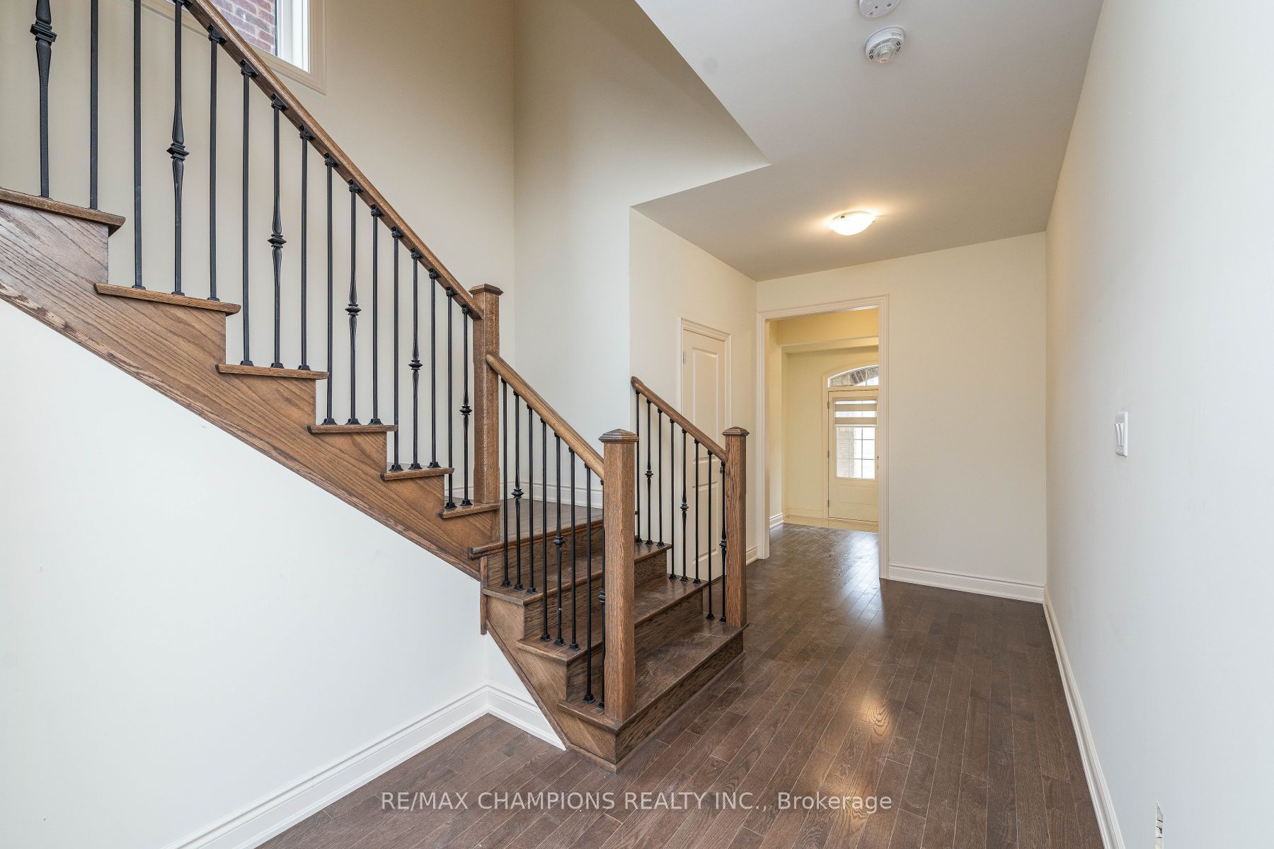 9 Cadence Road Property Photo 6