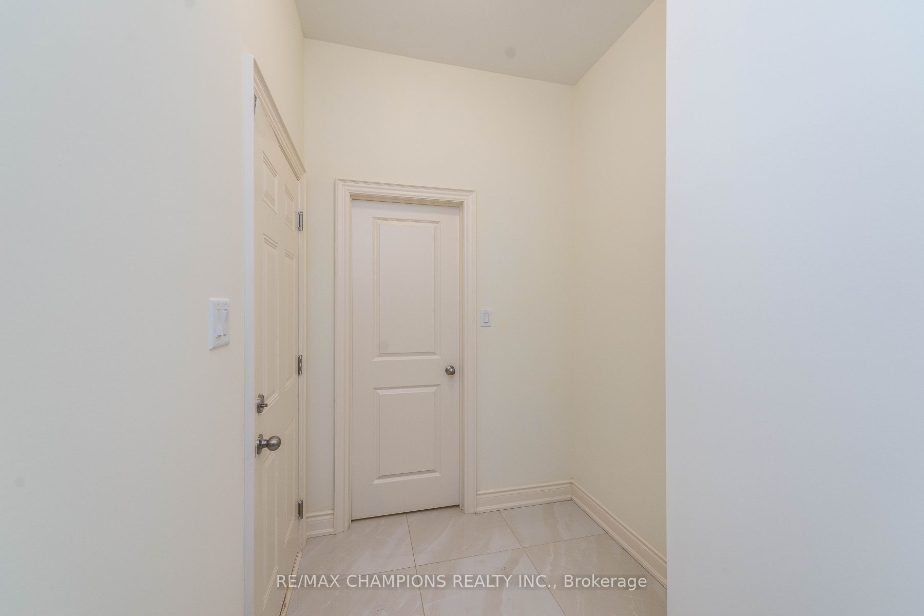 9 Cadence Road Property Photo 7