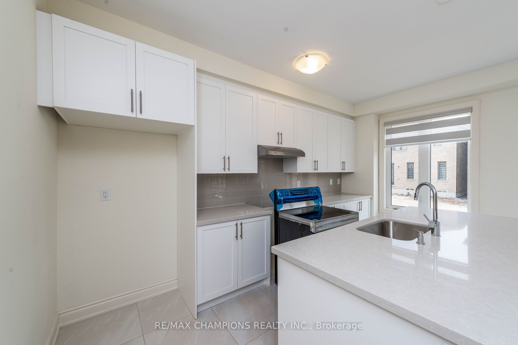 9 Cadence Road Property Photo 15