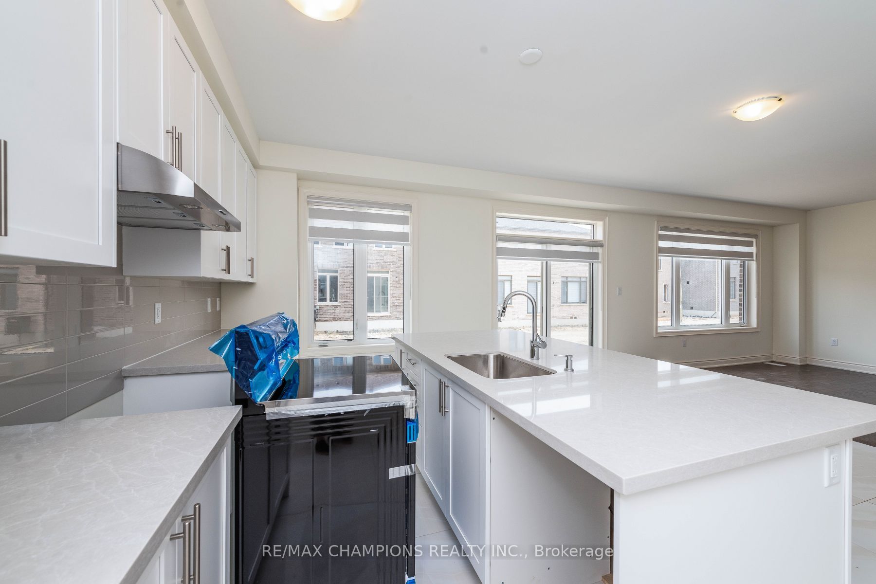 9 Cadence Road Property Photo 16