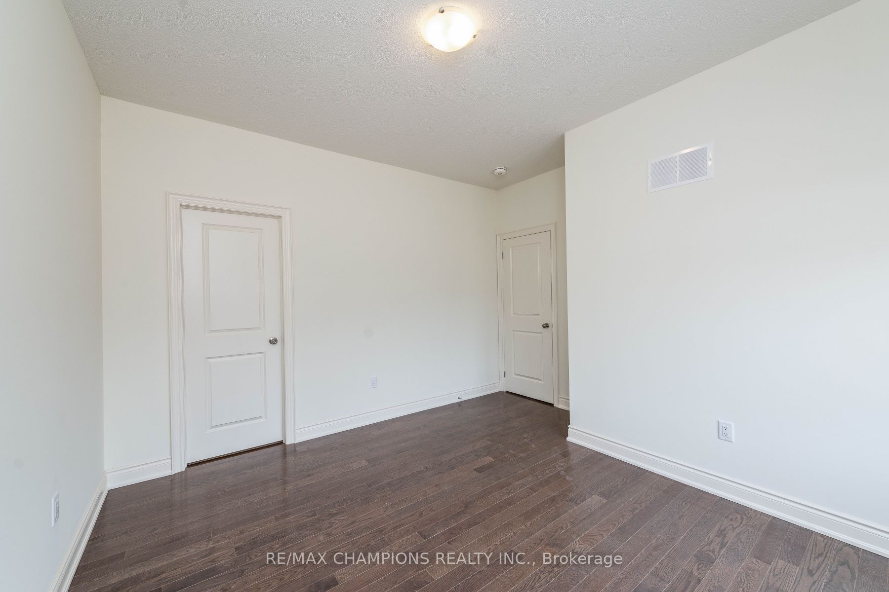 9 Cadence Road Property Photo 25