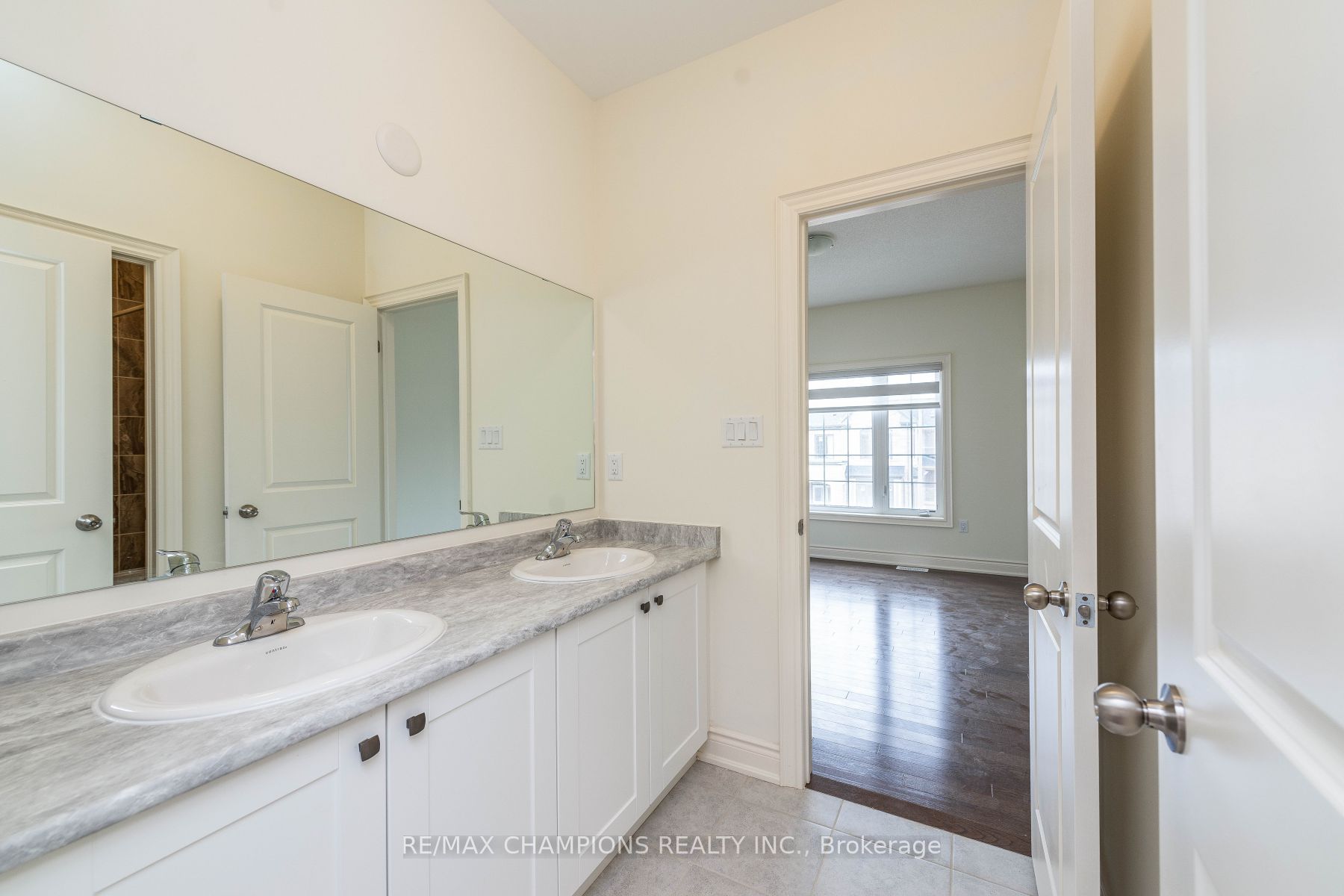 9 Cadence Road Property Photo 29