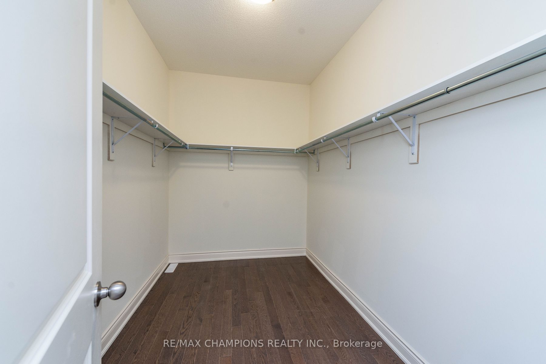 9 Cadence Road Property Photo 40