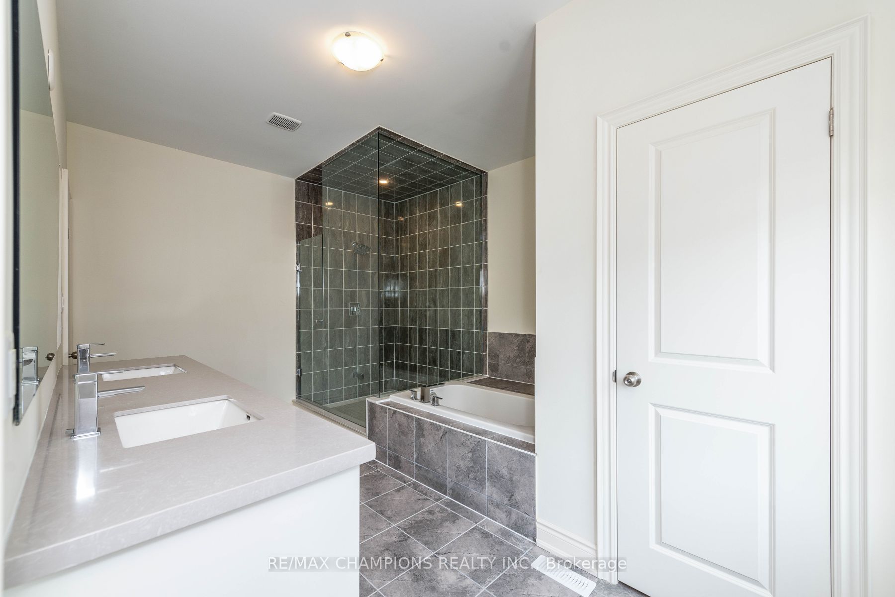 9 Cadence Road Property Photo 41