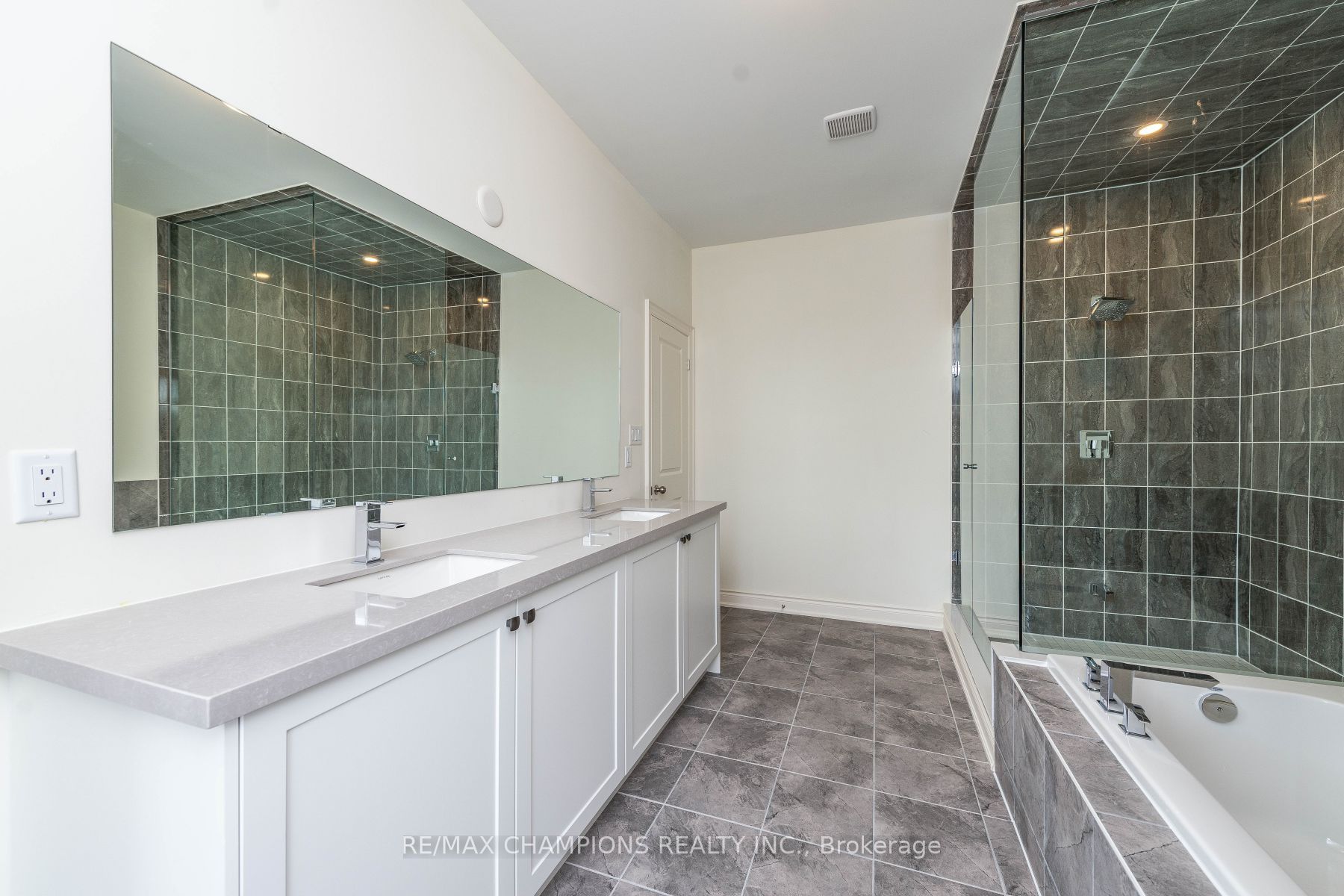 9 Cadence Road Property Photo 42