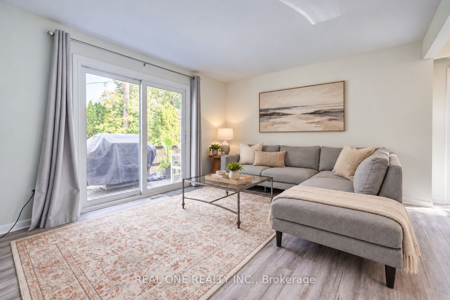 401 Swinburne Road Property Photo 19