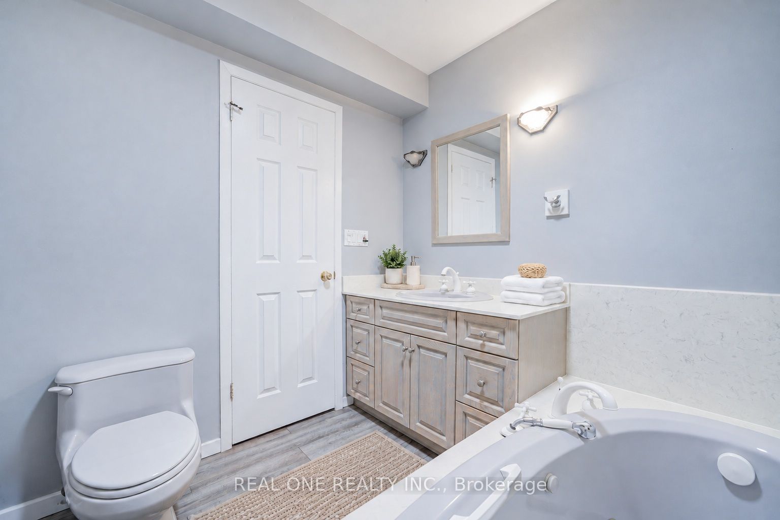 401 Swinburne Road Property Photo 29