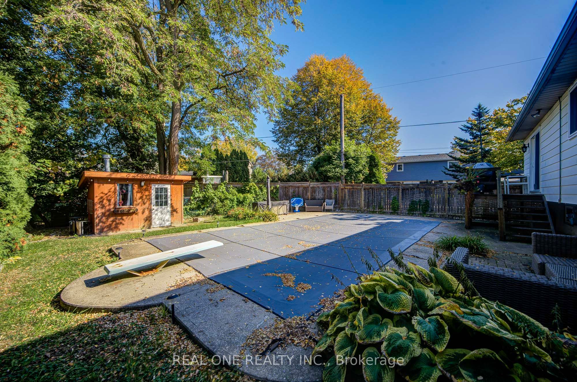 401 Swinburne Road Property Photo 40