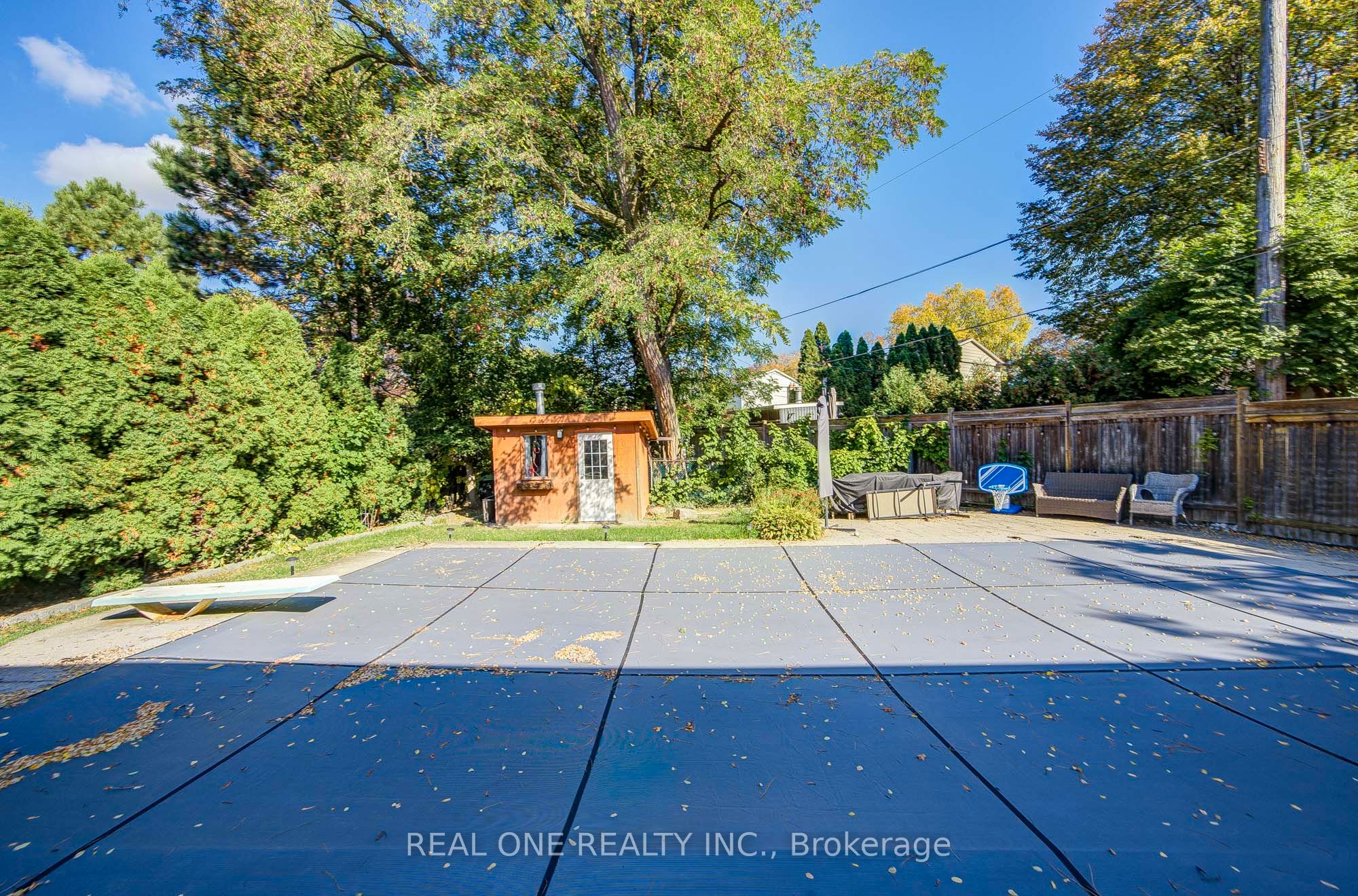 401 Swinburne Road Property Photo 41