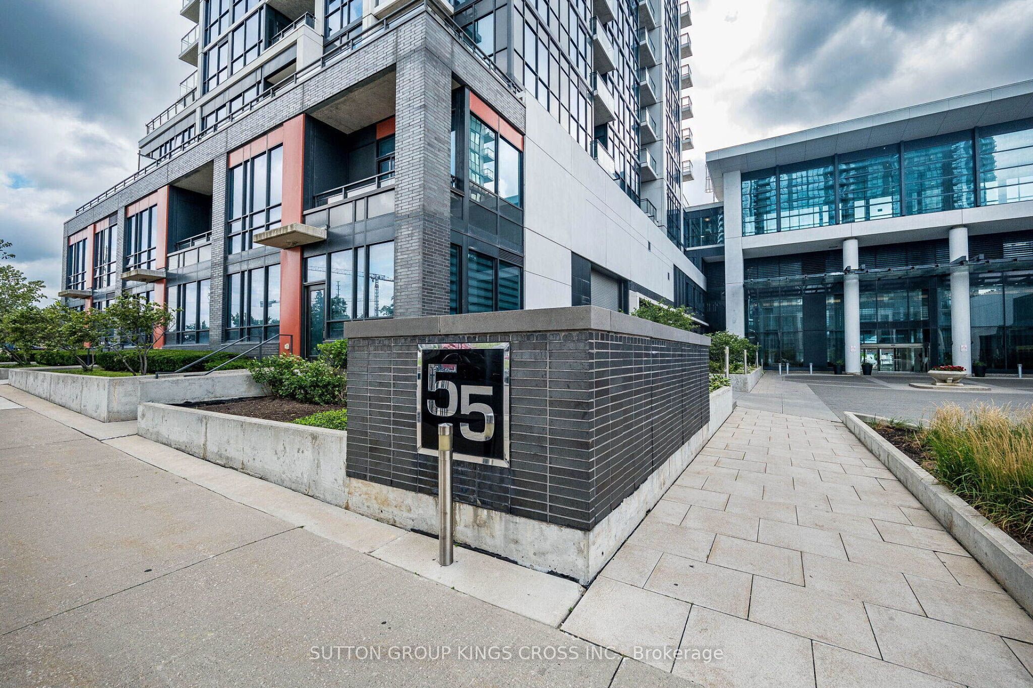 55 Eglinton Avenue W 904 Property Photo 4