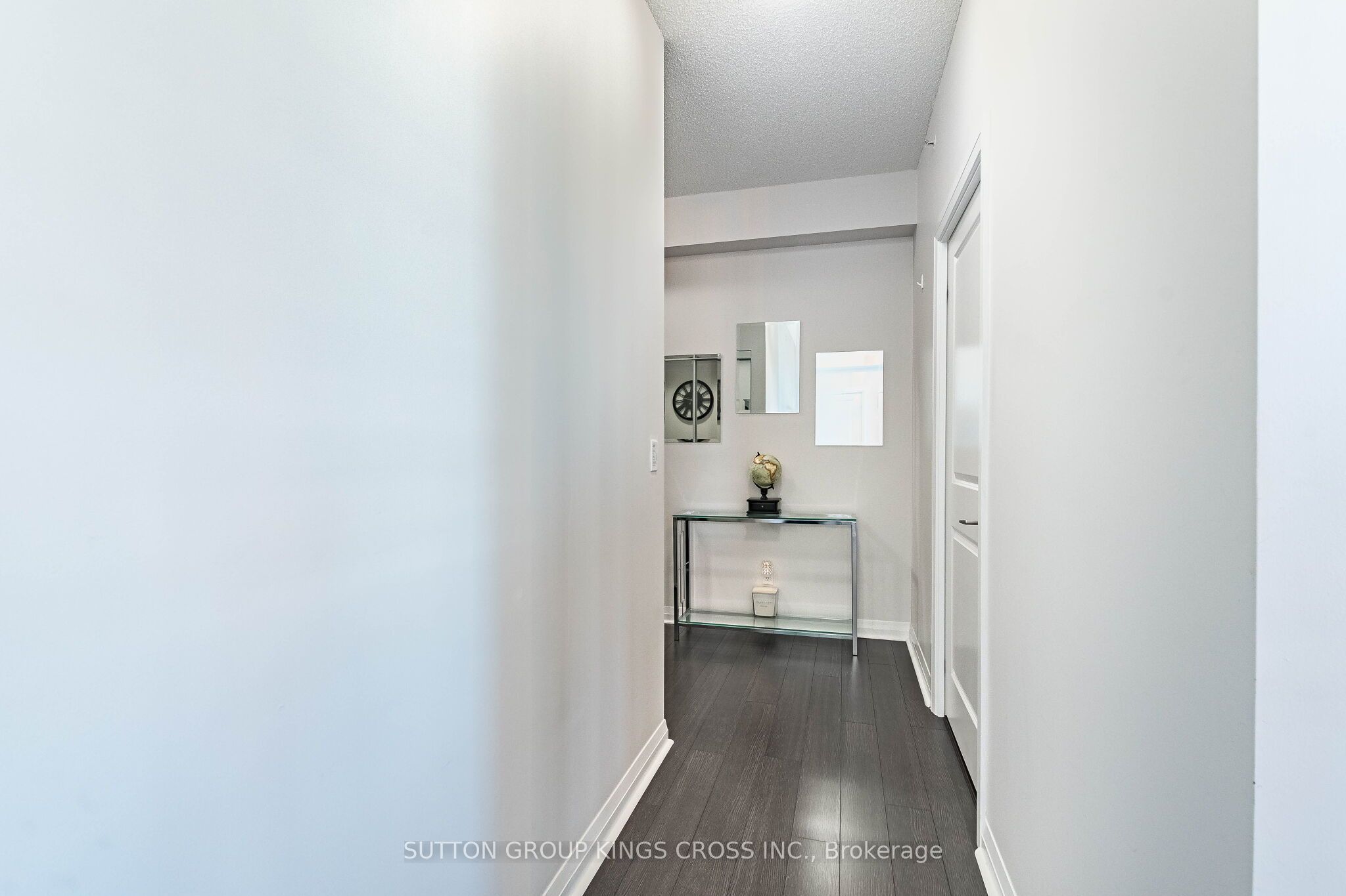 55 Eglinton Avenue W 904 Property Photo 11