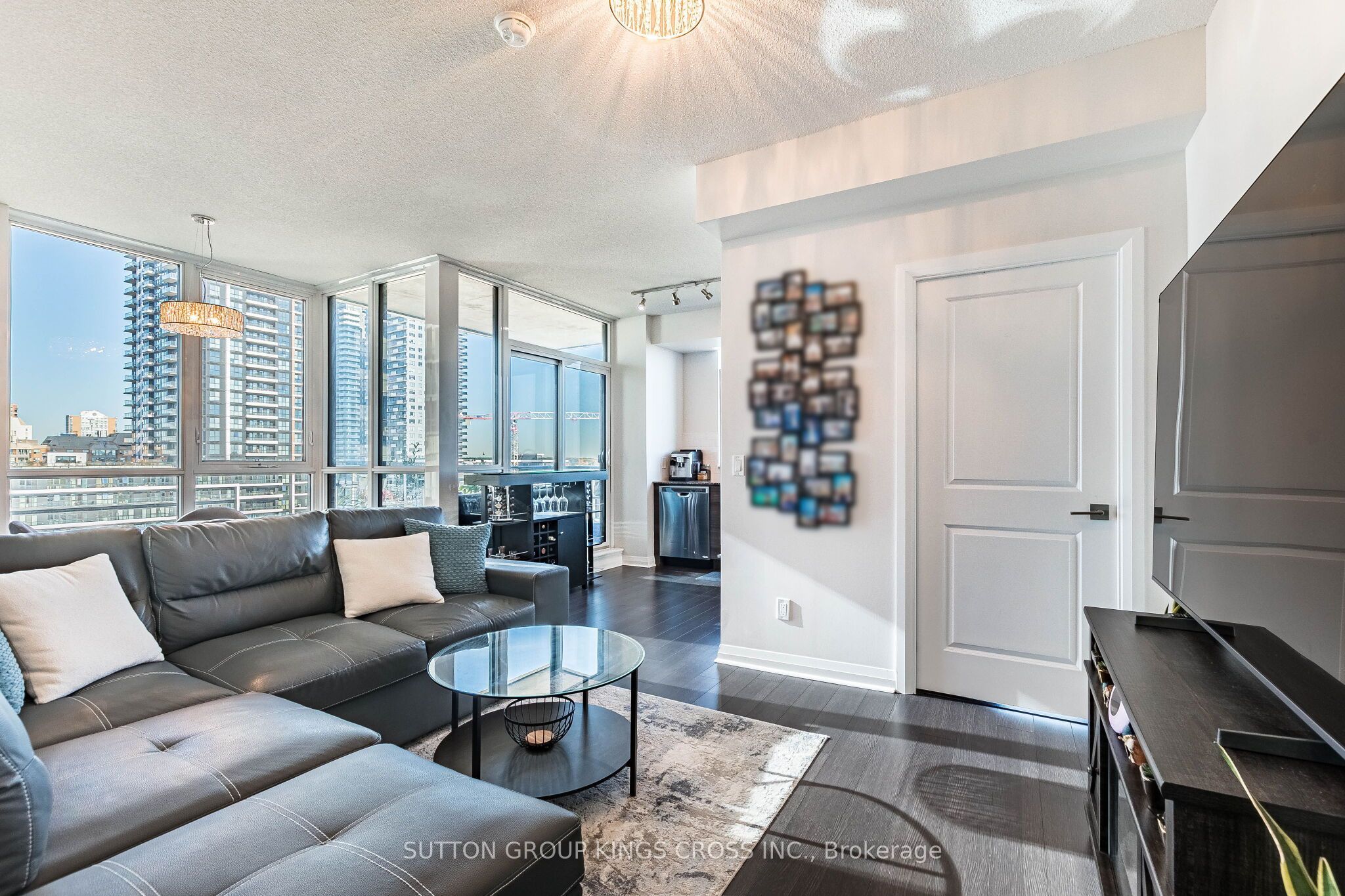 55 Eglinton Avenue W 904 Property Photo 12