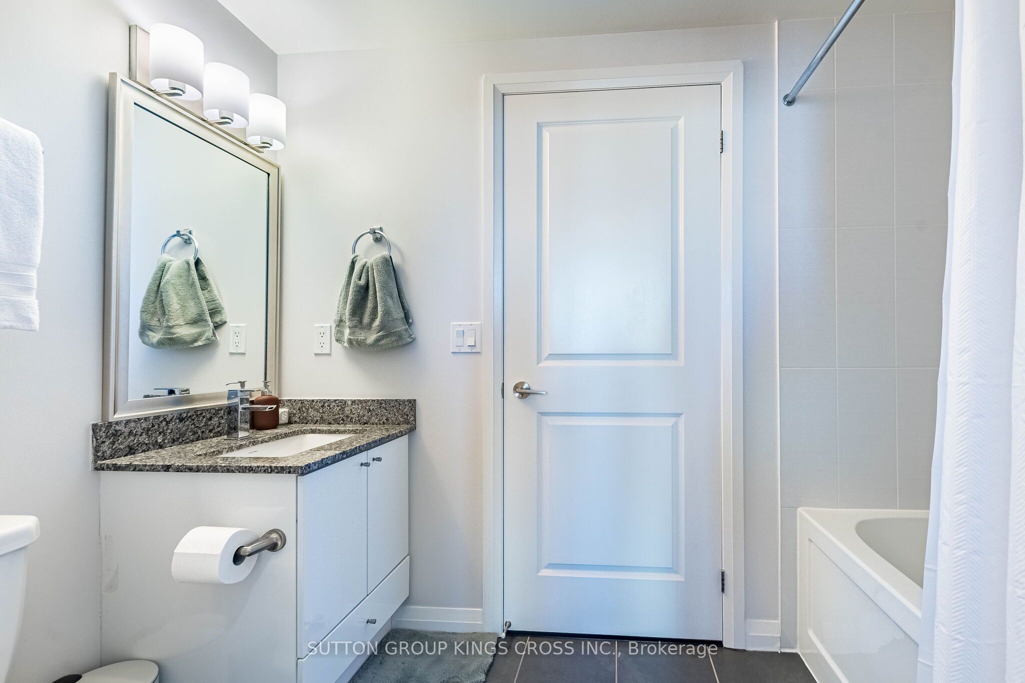 55 Eglinton Avenue W 904 Property Photo 39