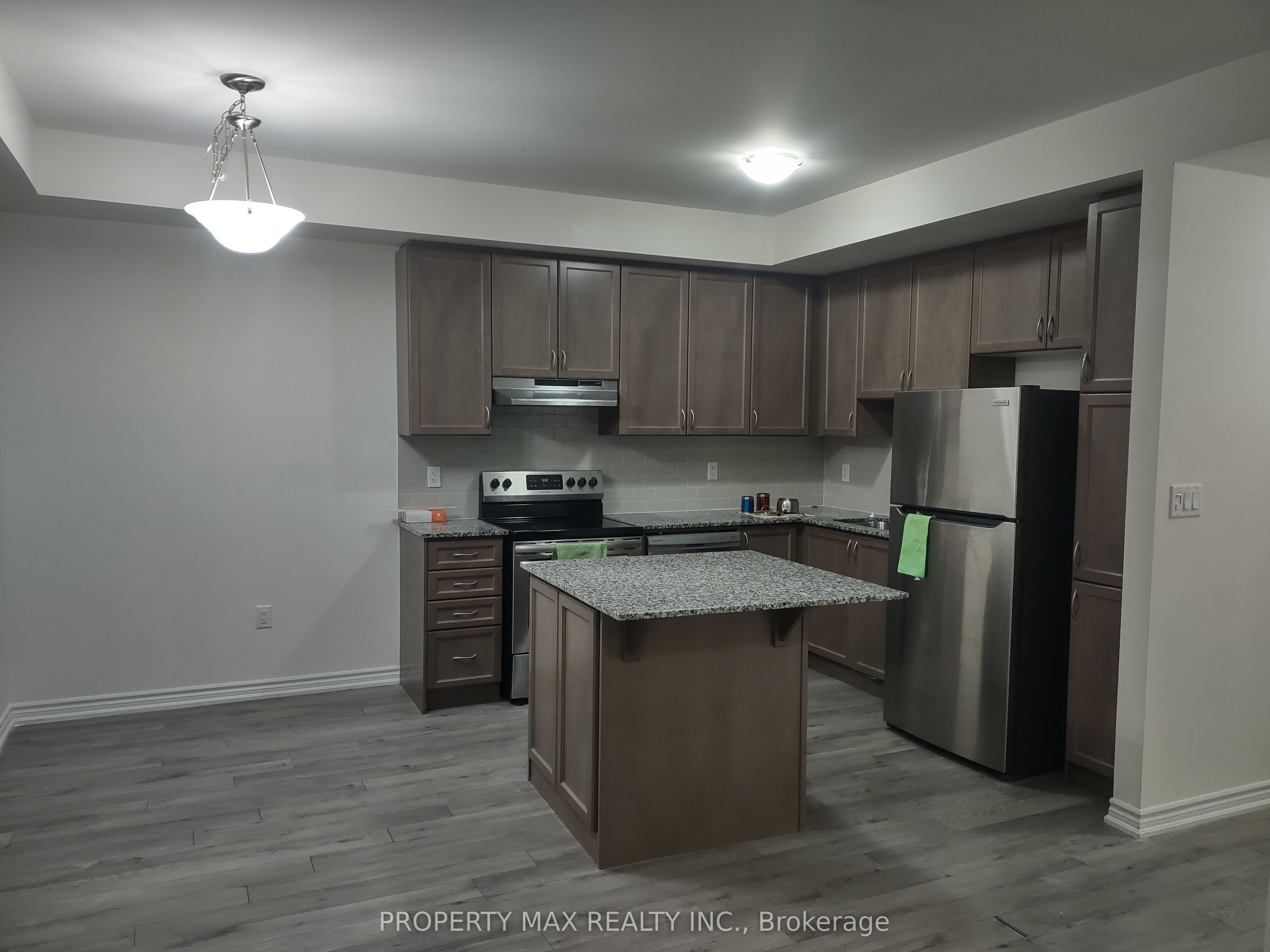 240 Lagerfeld Drive 12 Property Photo 4