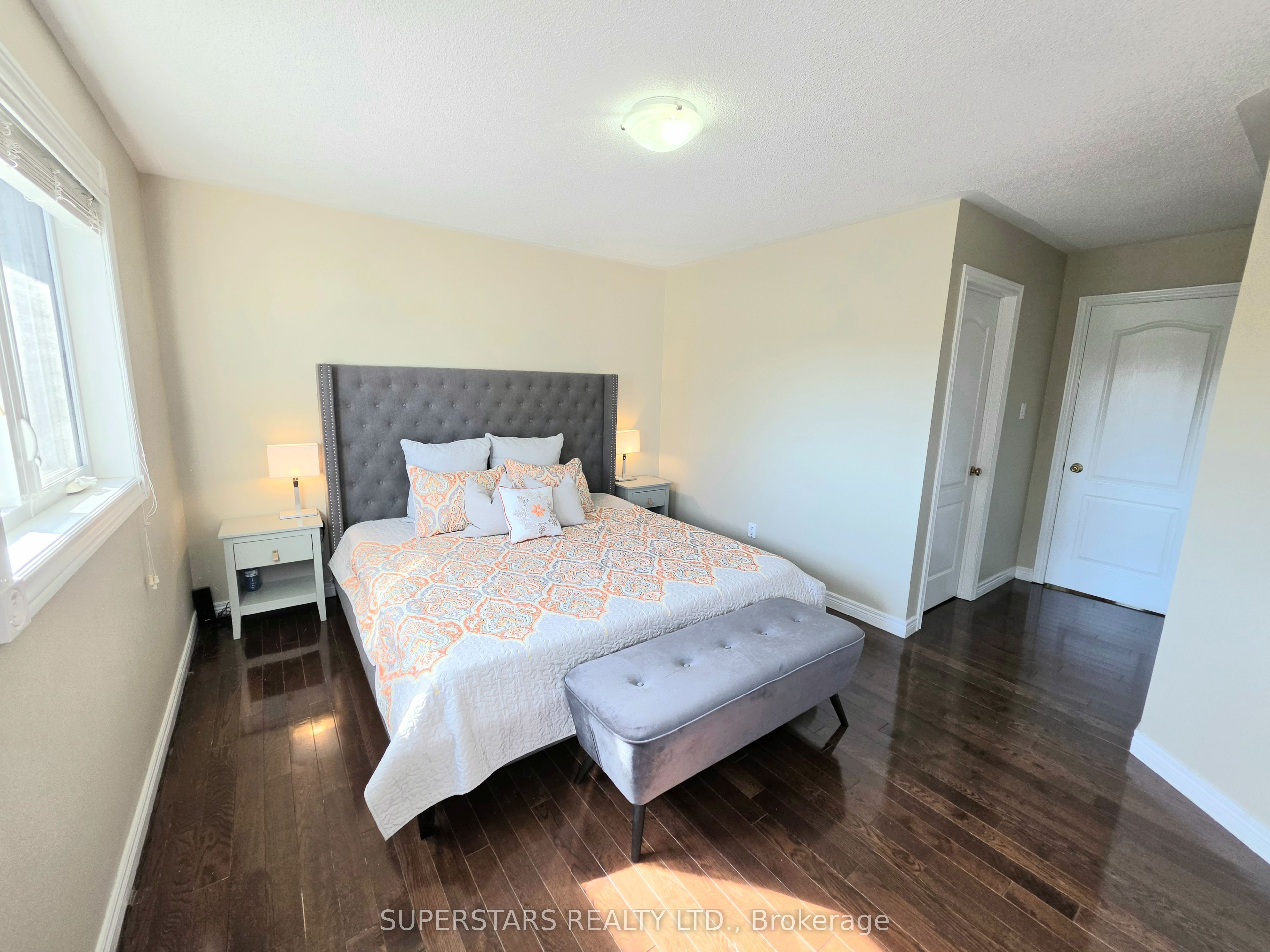 949 Binscarth Drive Property Photo 19