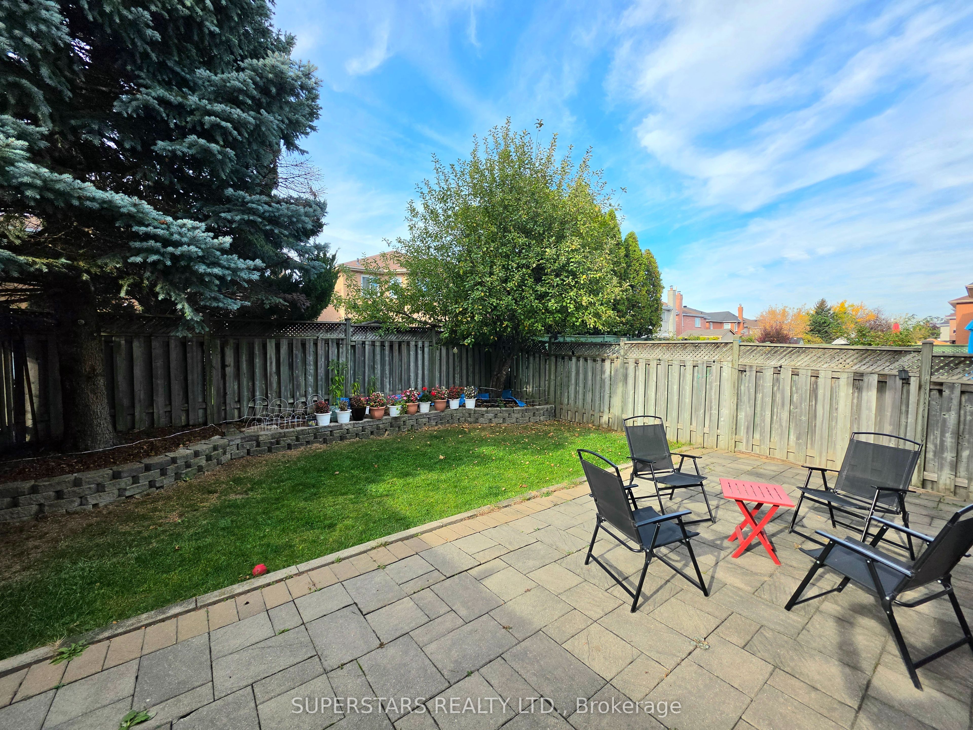 949 Binscarth Drive Property Photo 37
