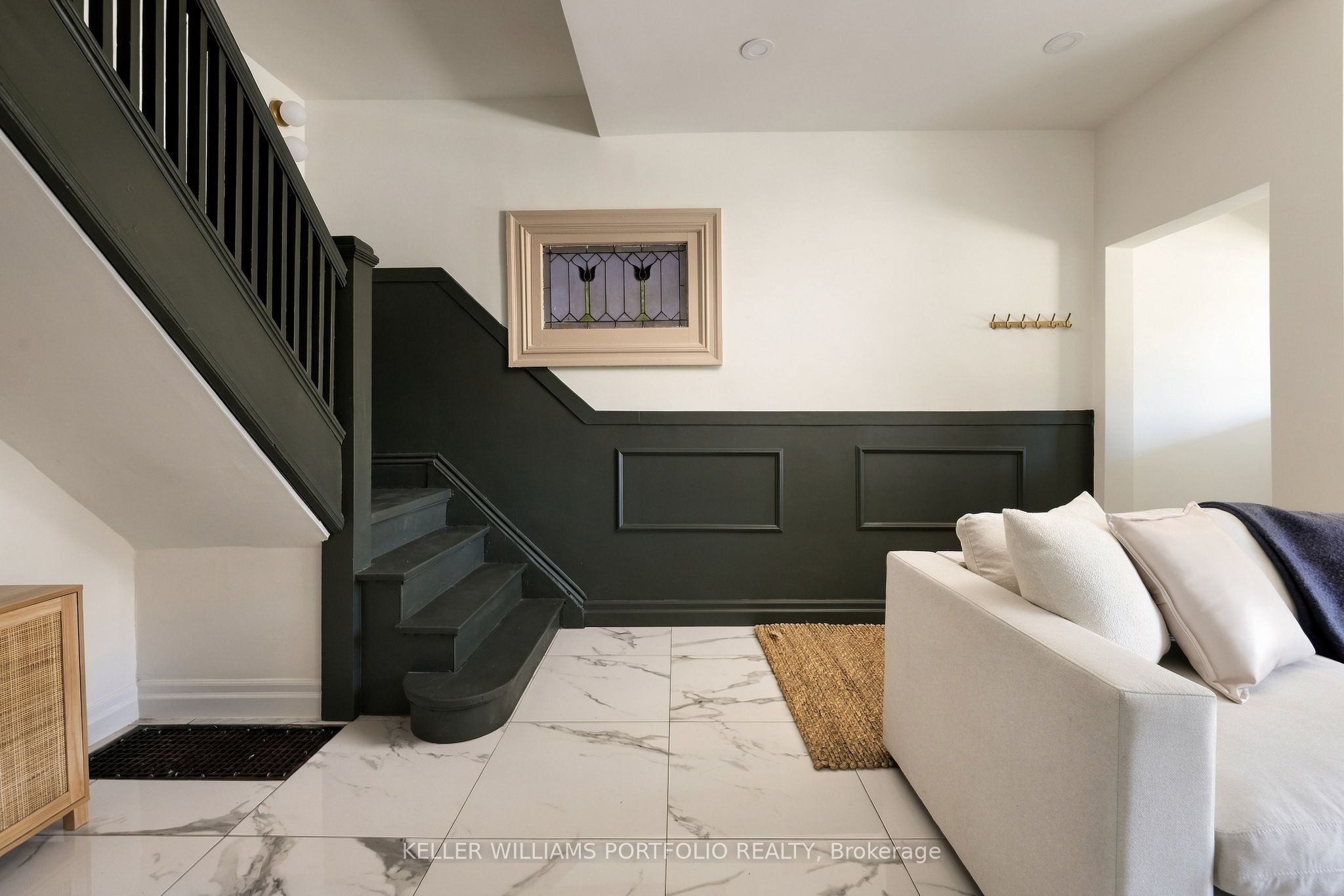 1006 Ossington Avenue Property Photo 1