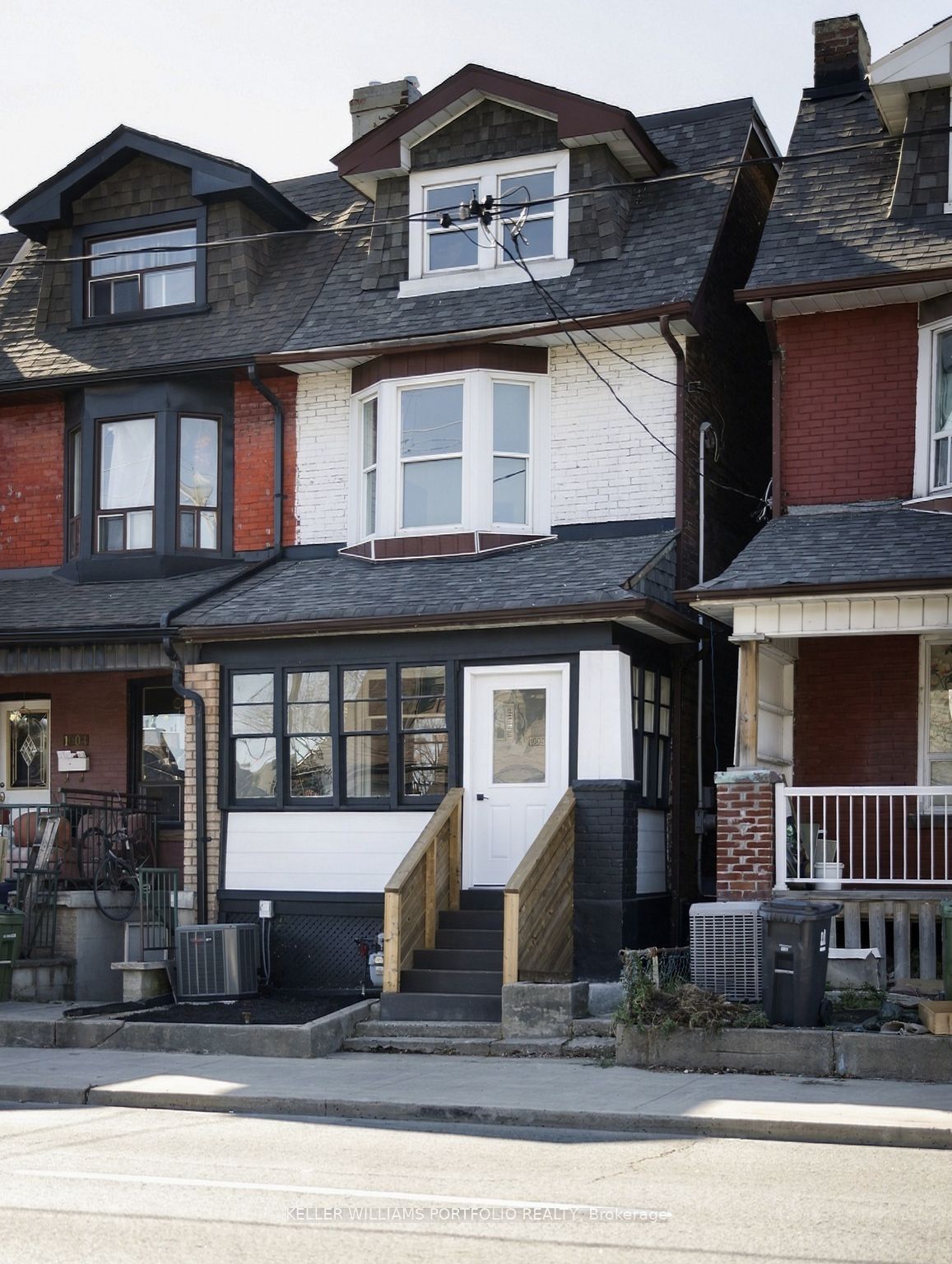 1006 Ossington Avenue Property Photo 2