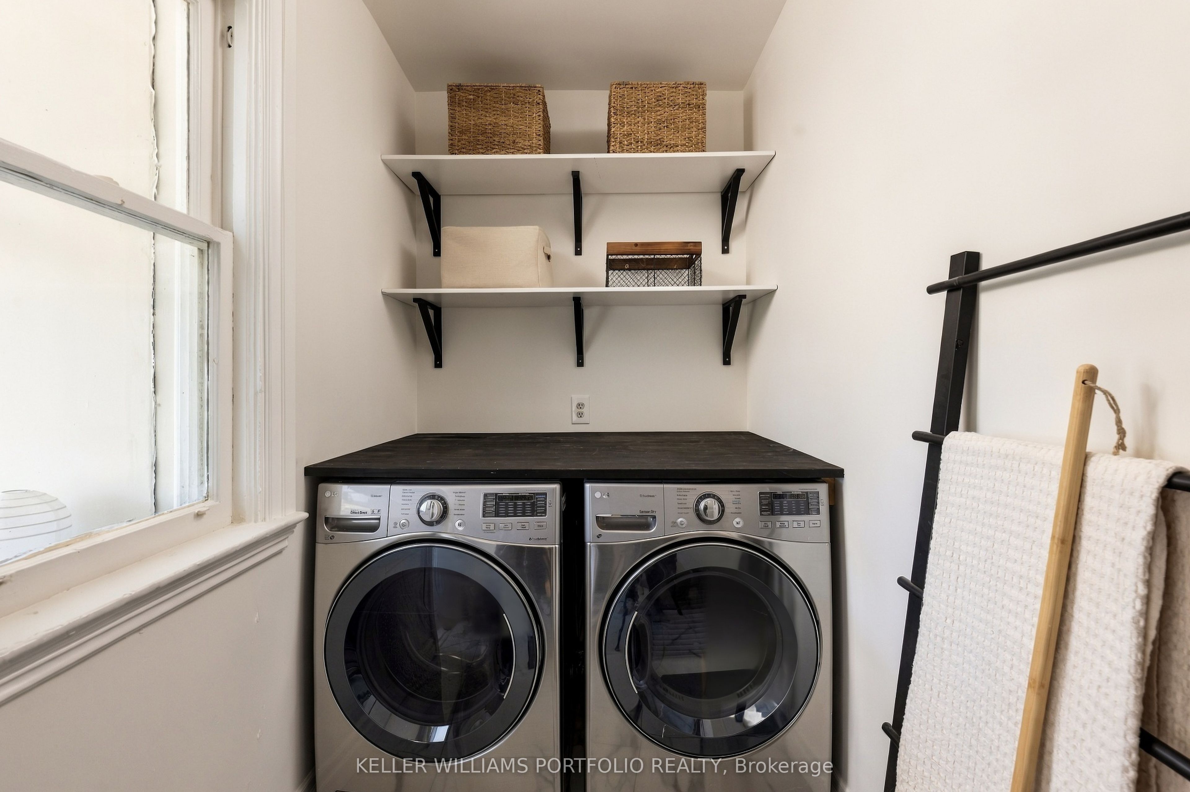 1006 Ossington Avenue Property Photo 16