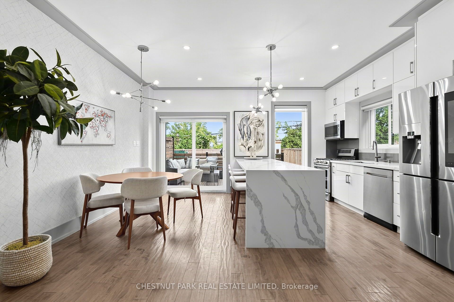 15 Nineteenth Street Property Photo 6