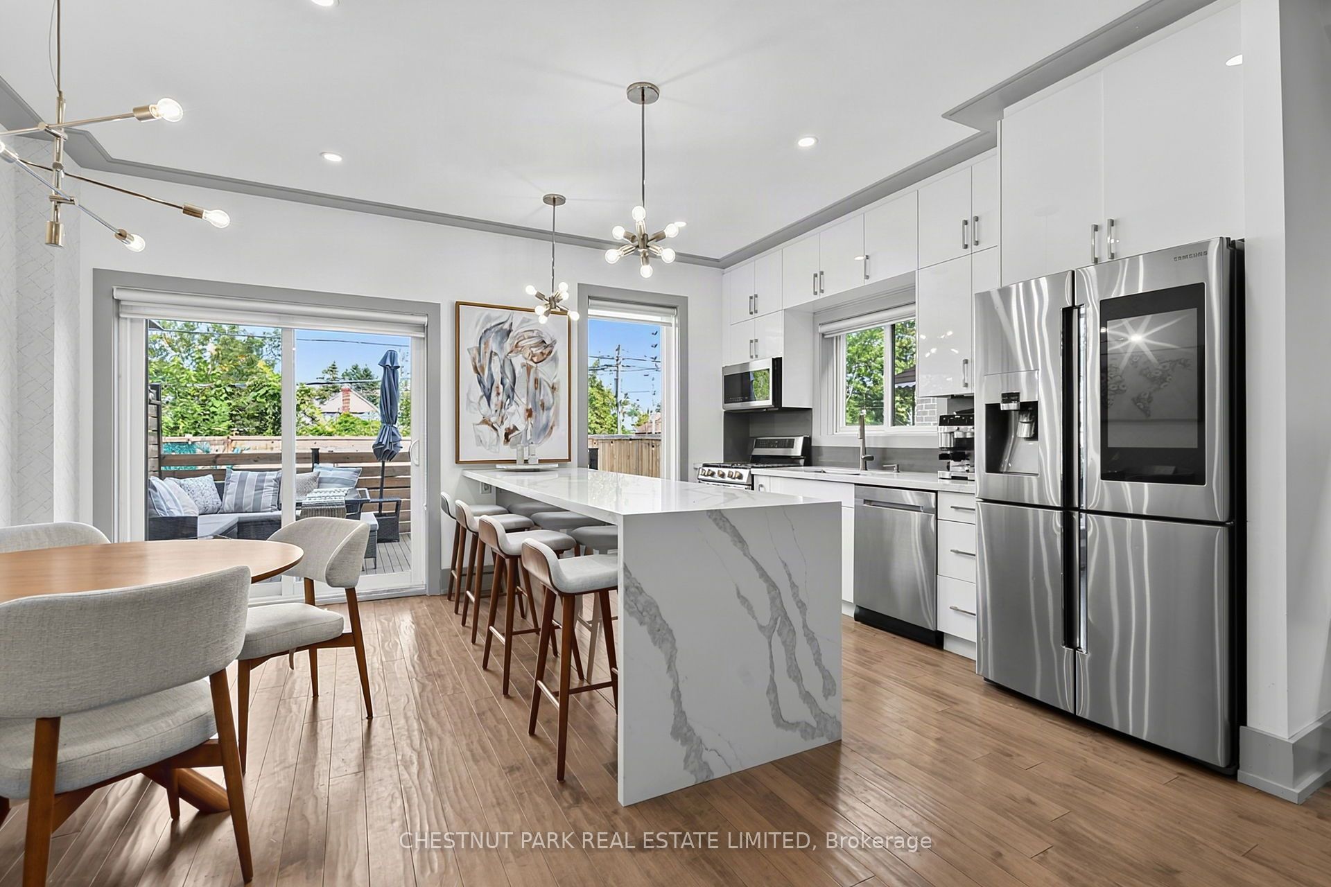 15 Nineteenth Street Property Photo 10