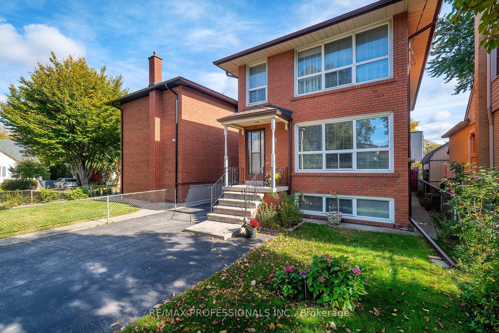 61 Rosemeade Avenue Property Photo 3