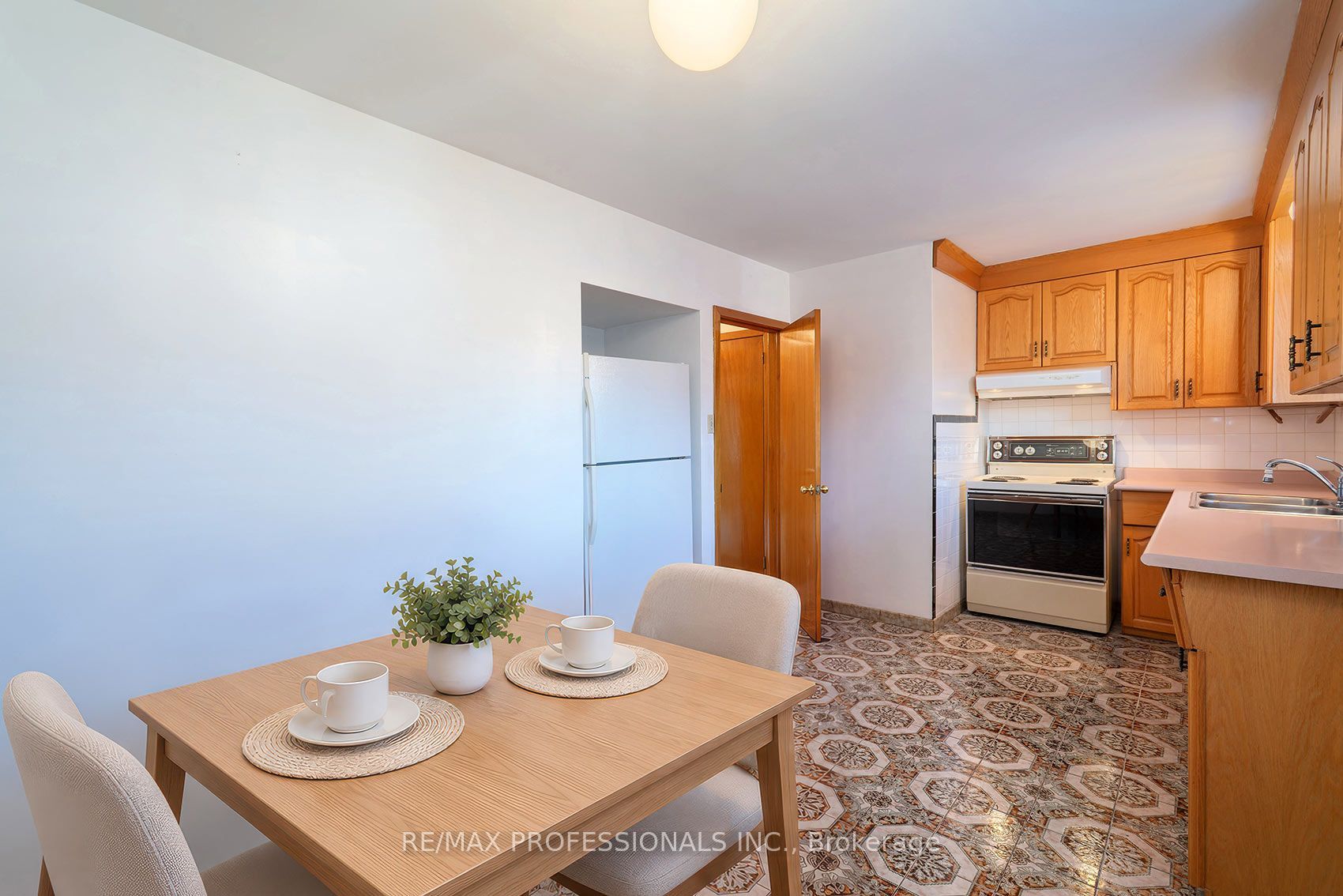 61 Rosemeade Avenue Property Photo 13