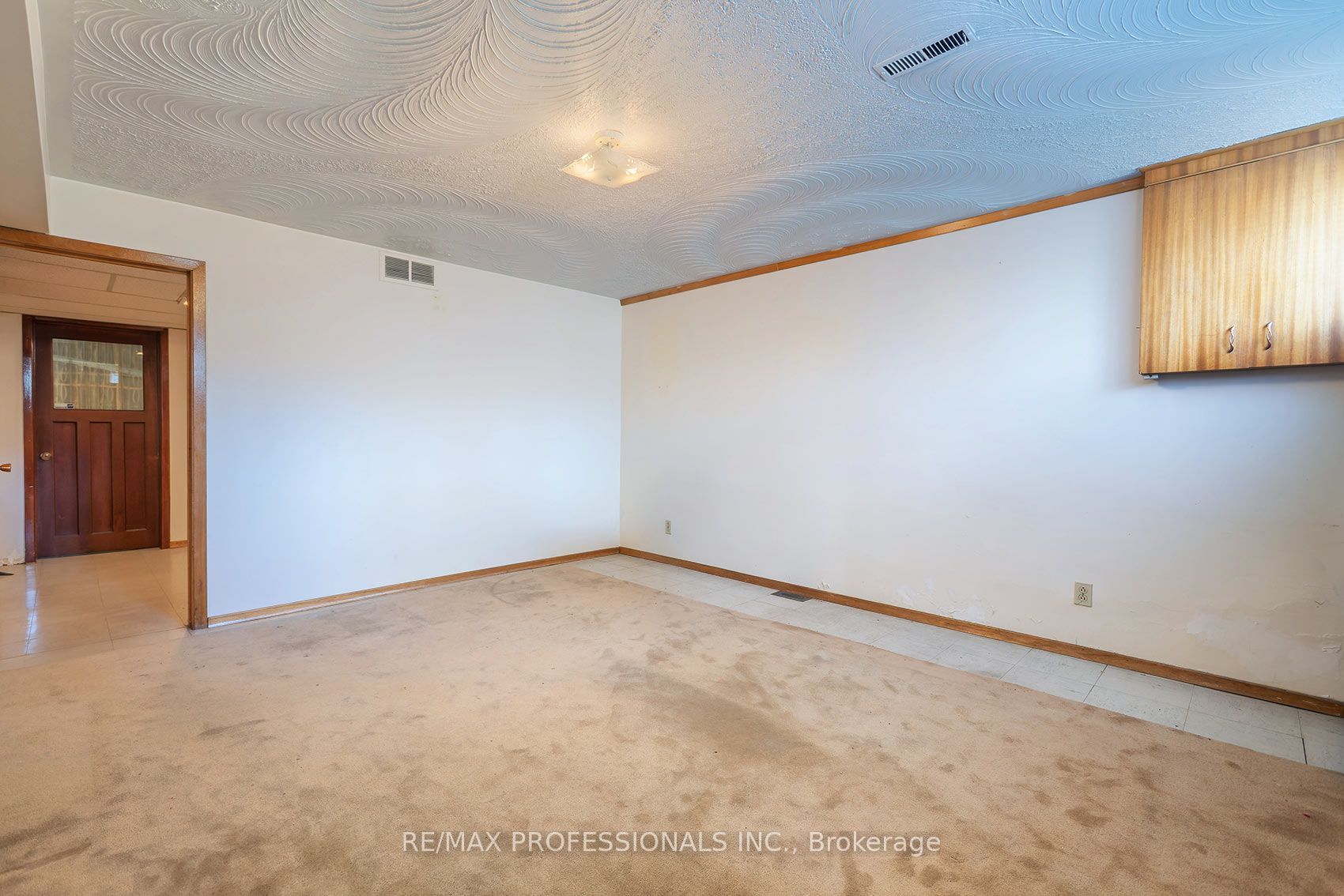 61 Rosemeade Avenue Property Photo 30