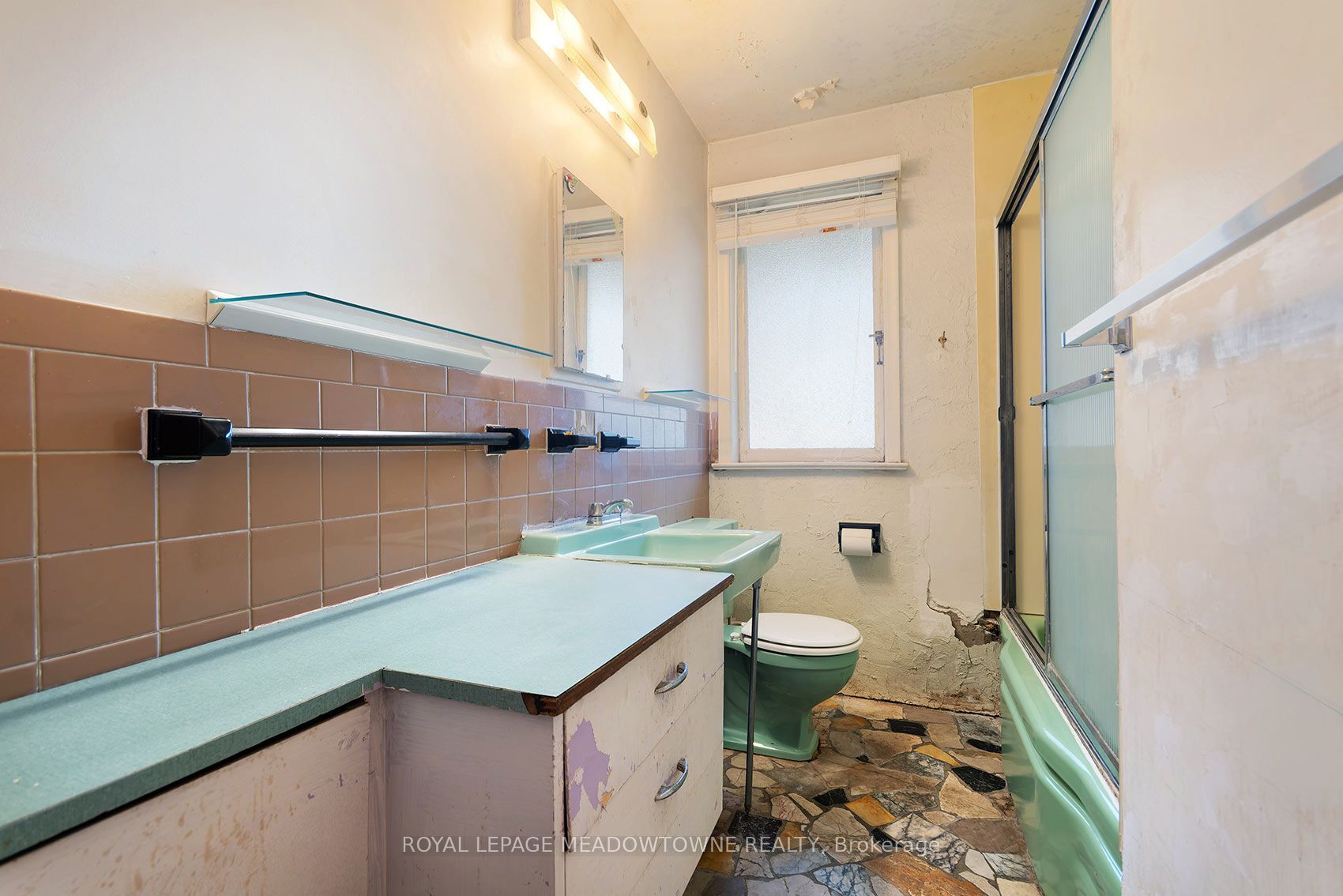 112 Vista Boulevard Property Photo 17