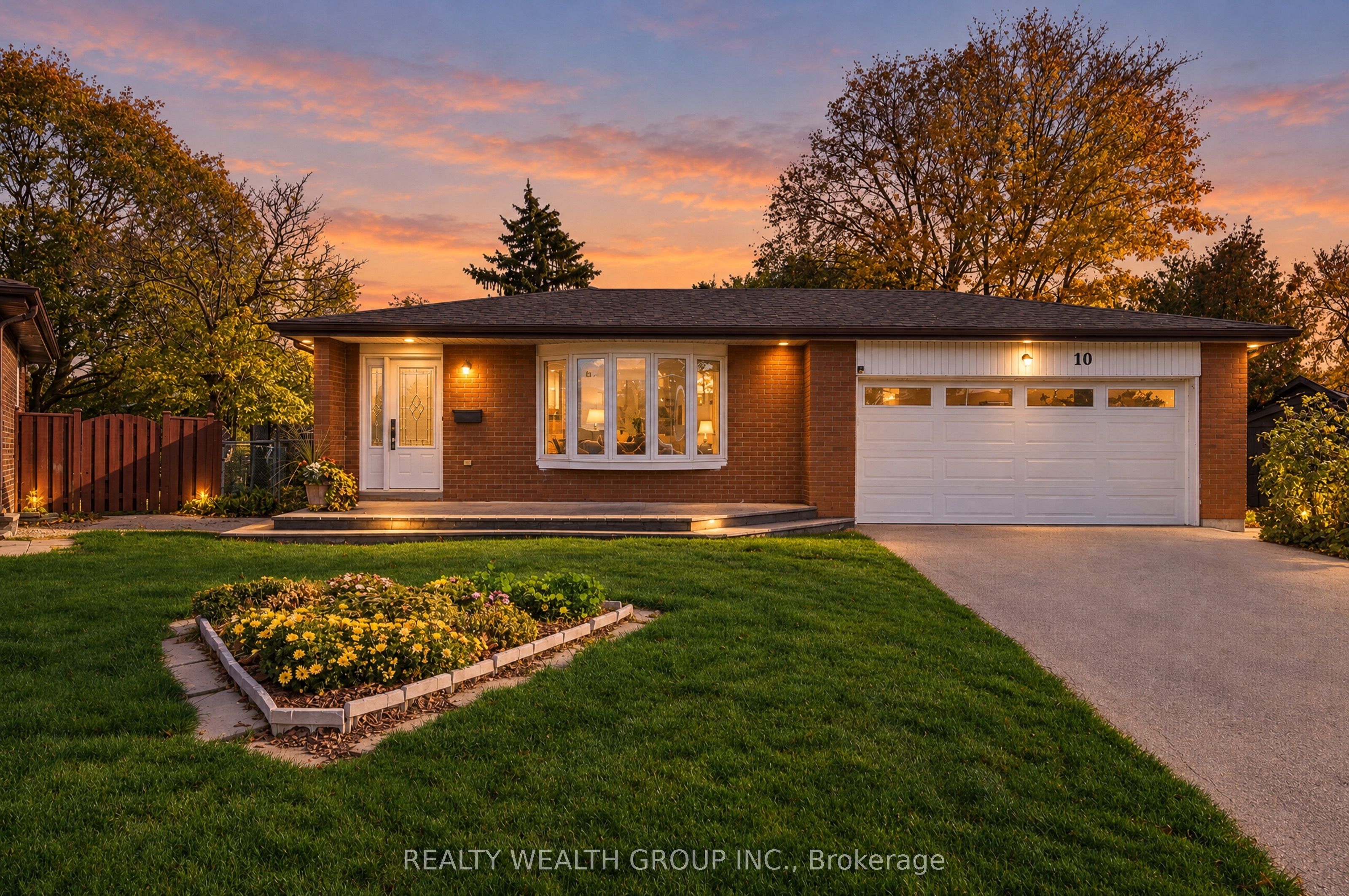 10 Flavian Court Property Photo 1