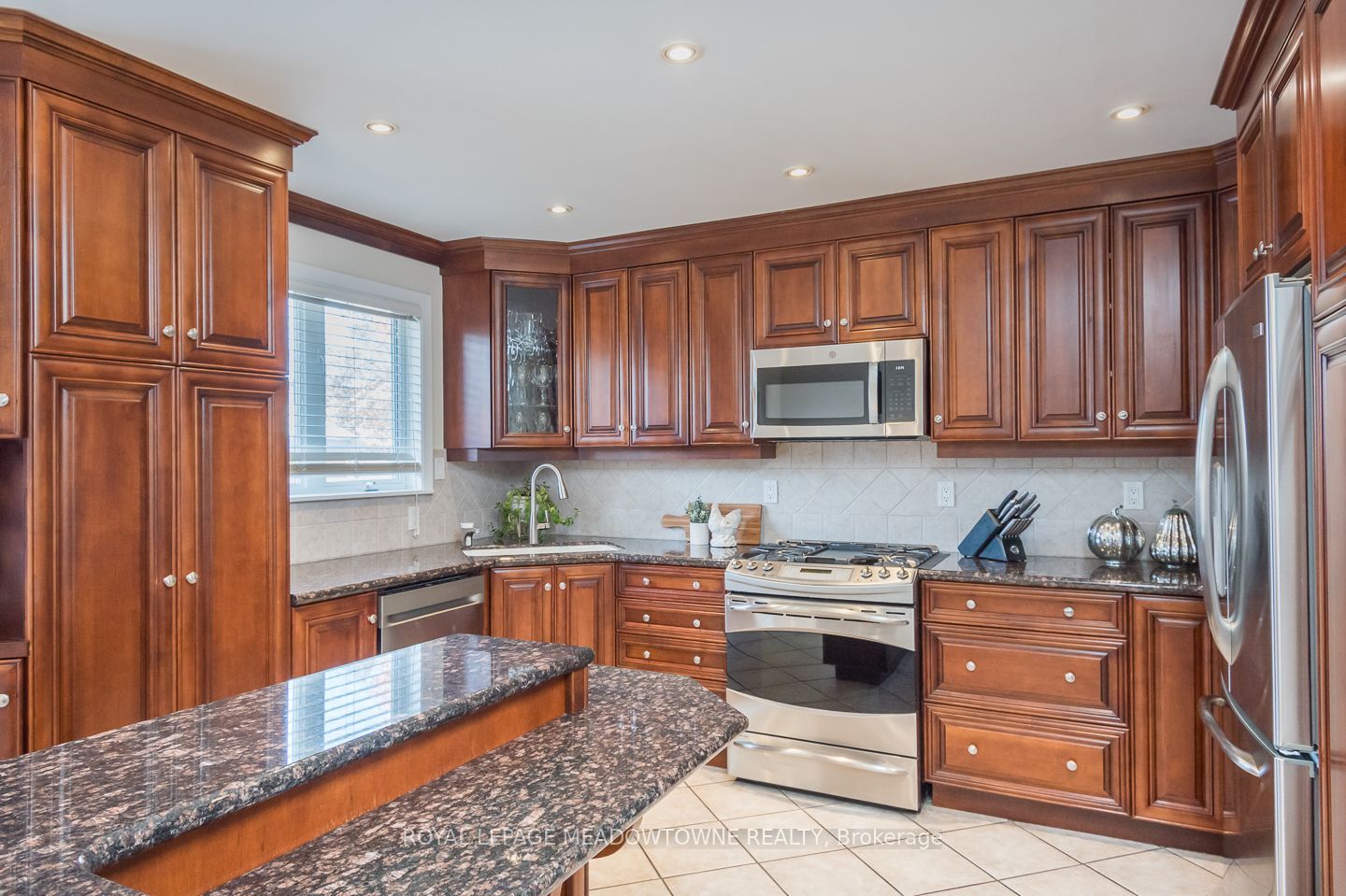 46 Reynier Drive Property Photo 12