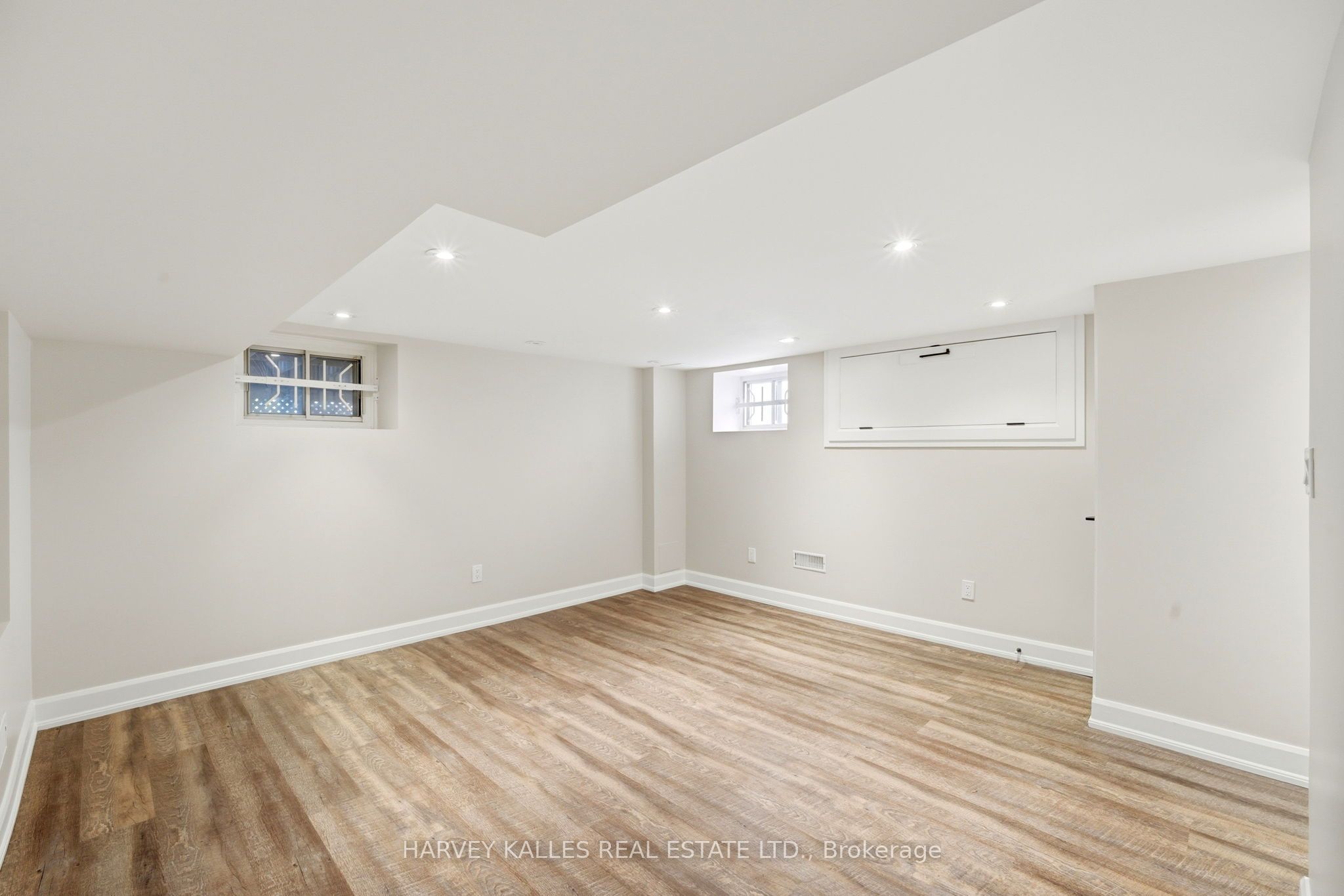26 Miranda Avenue Property Photo 31