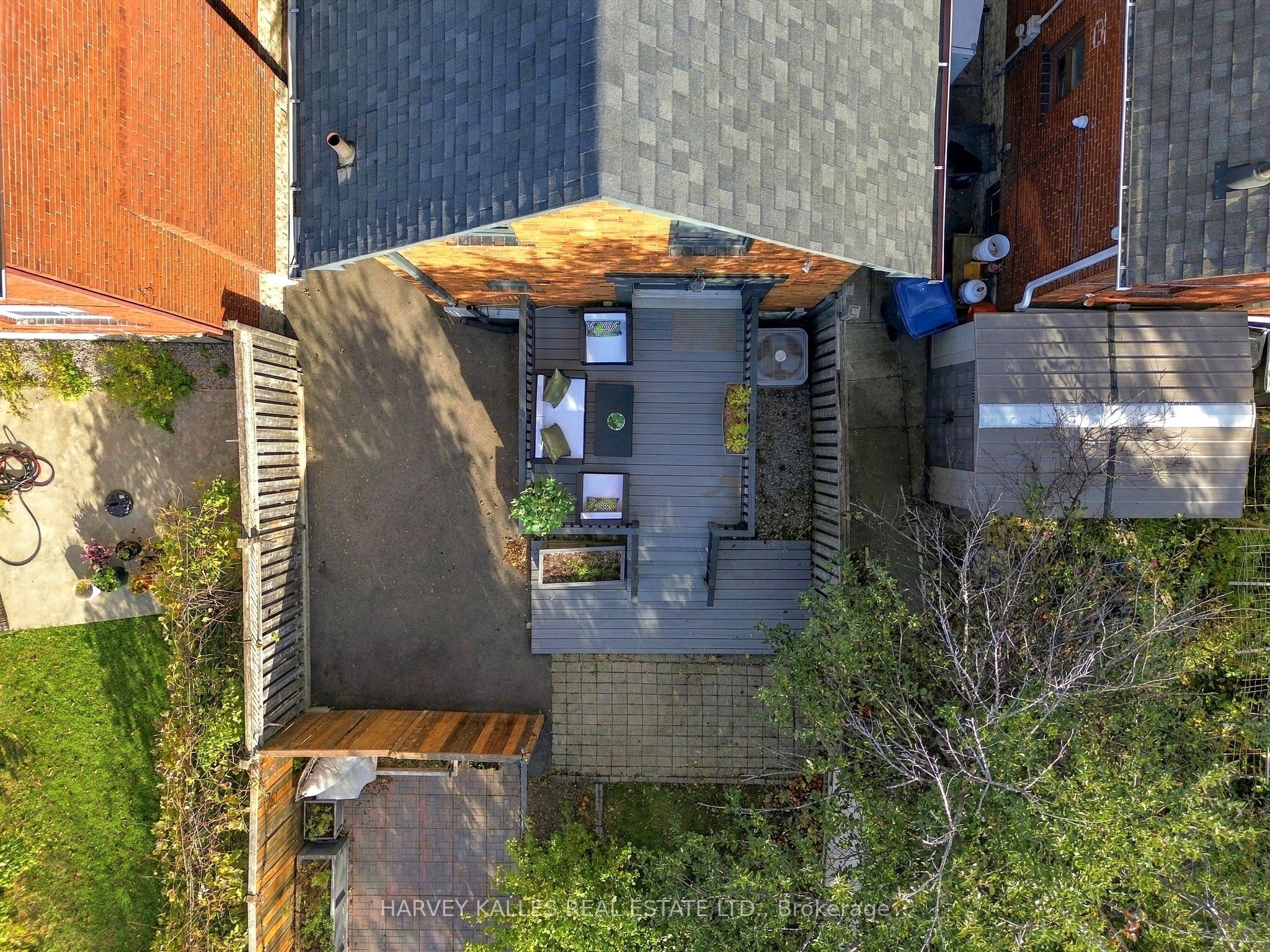26 Miranda Avenue Property Photo 37