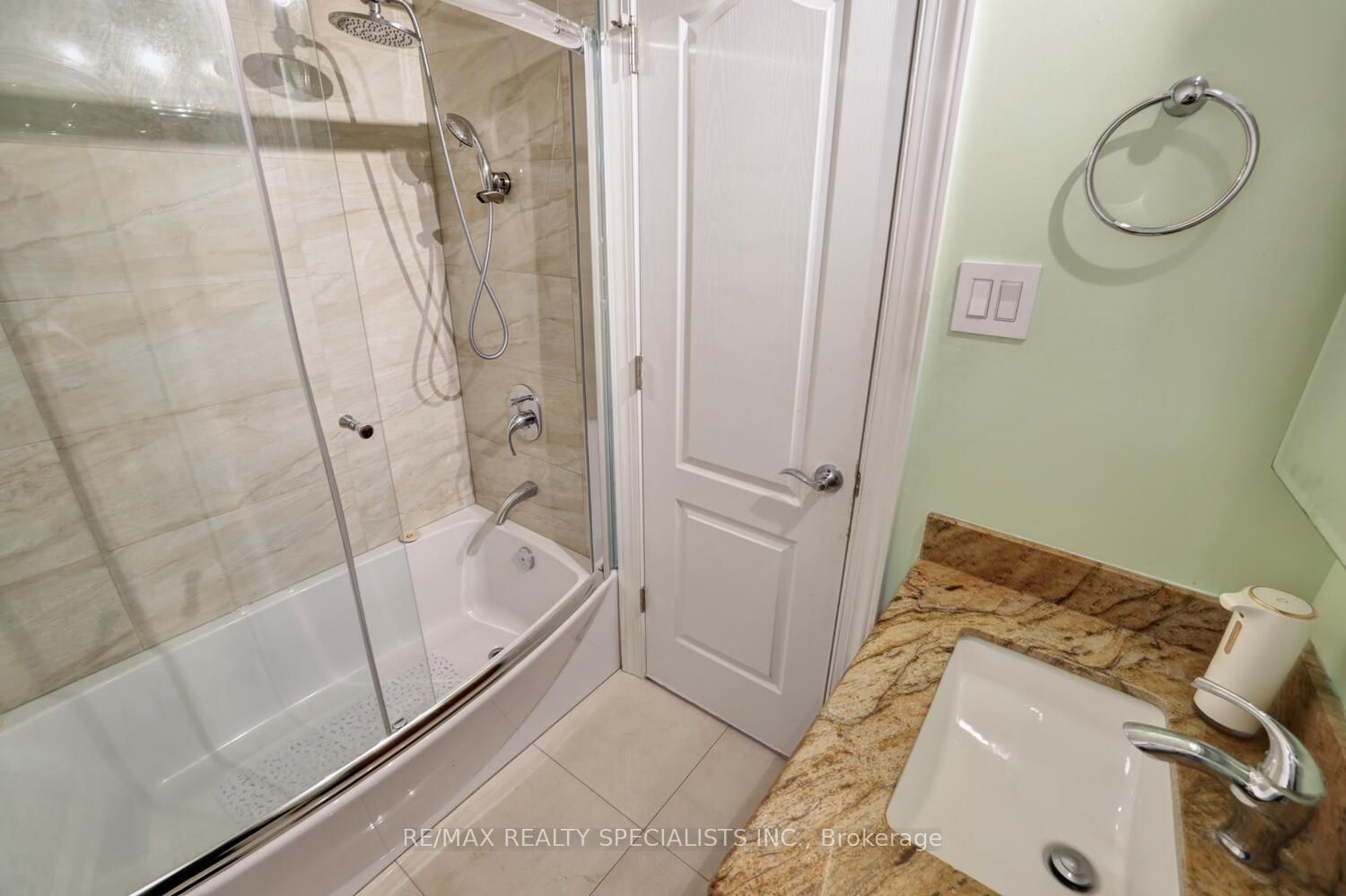 2445 Homelands Drive 25 Property Photo 29