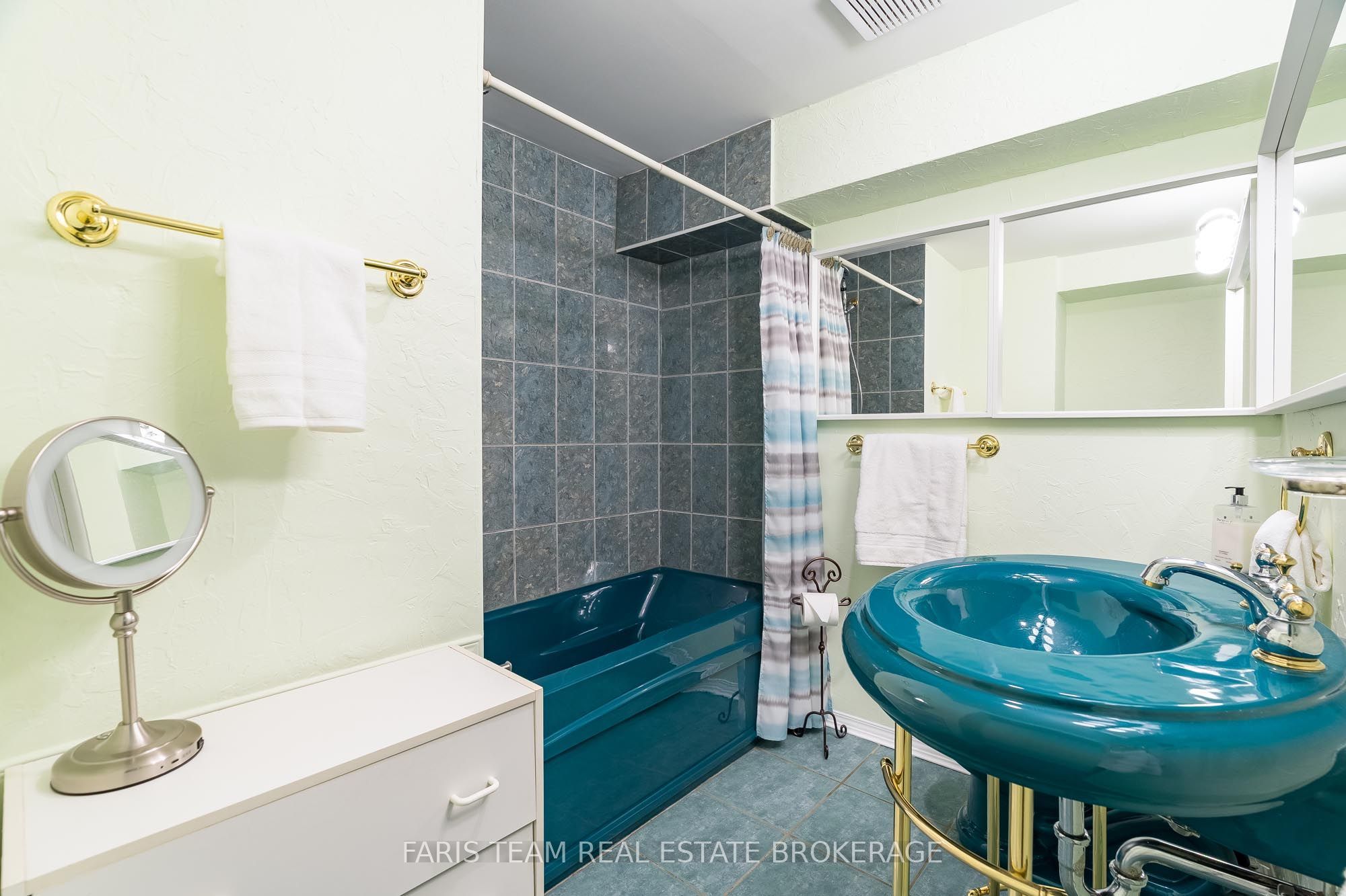 2075 Asta Drive 18 Property Photo 30