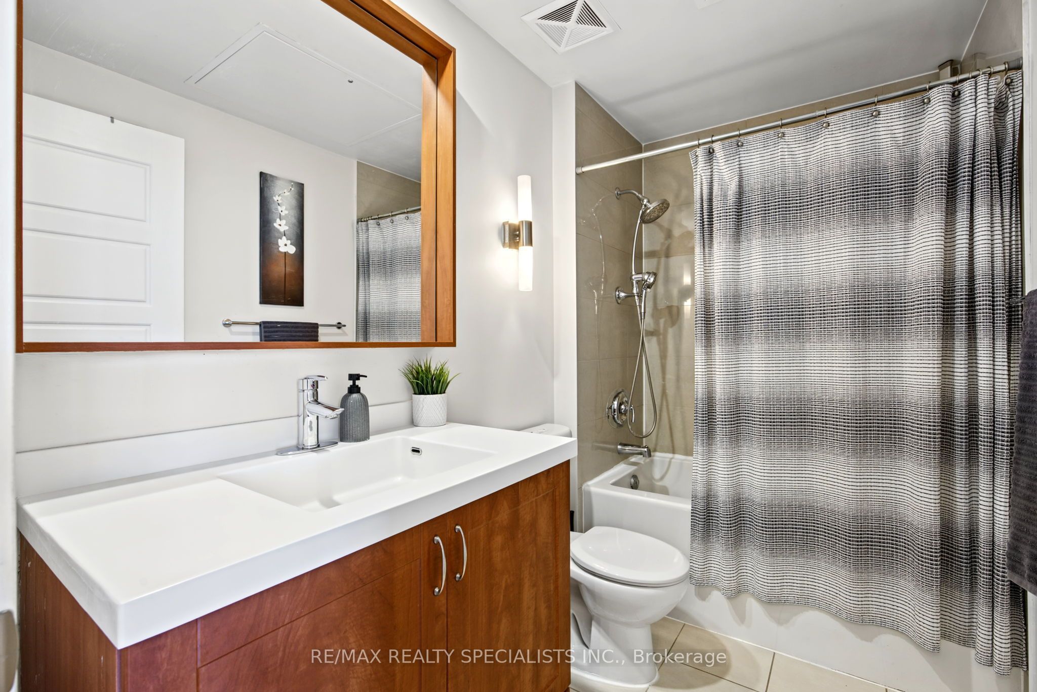 15 Viking Lane 1106 Property Photo 28