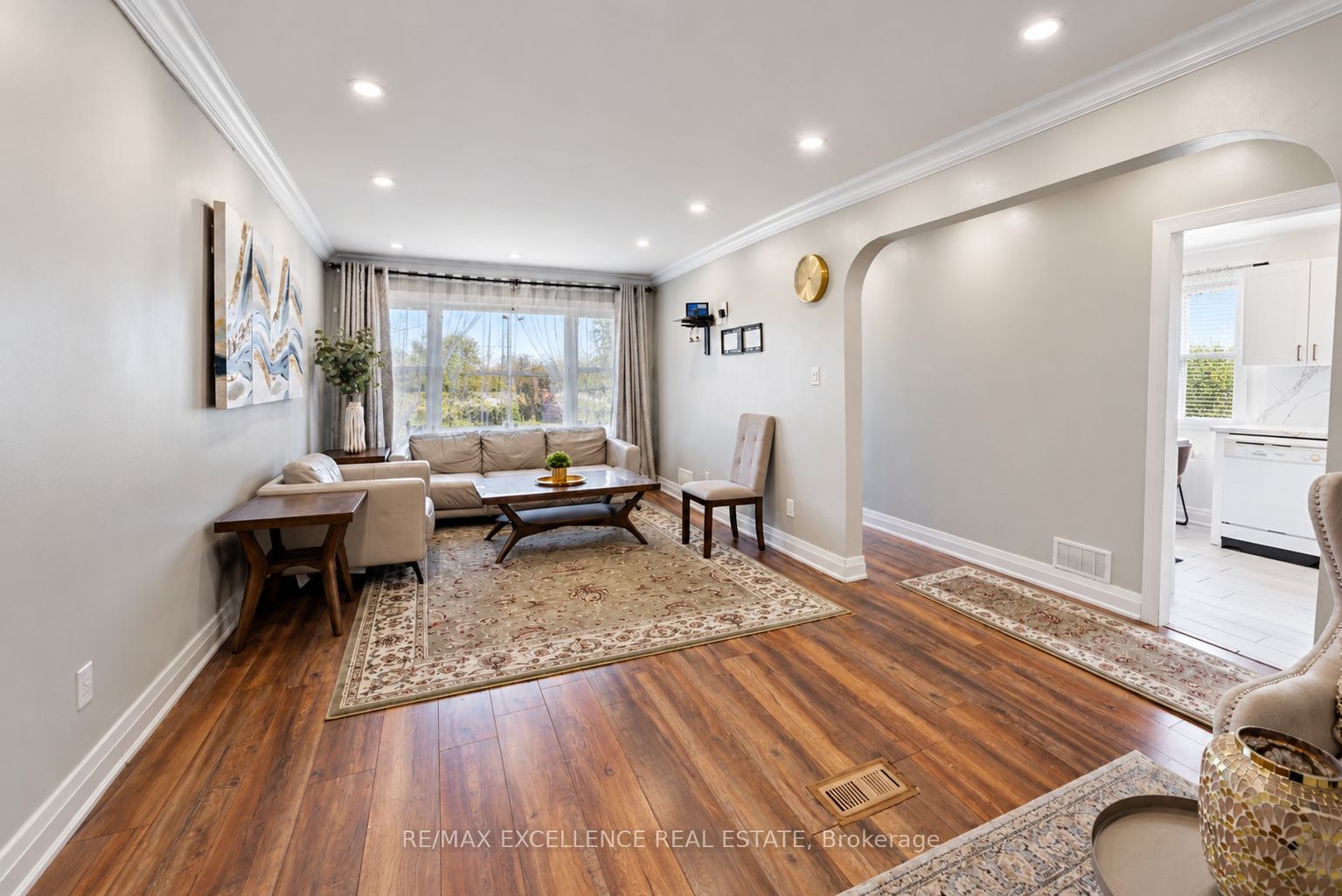 49 Barrhead Crescent Property Photo 2