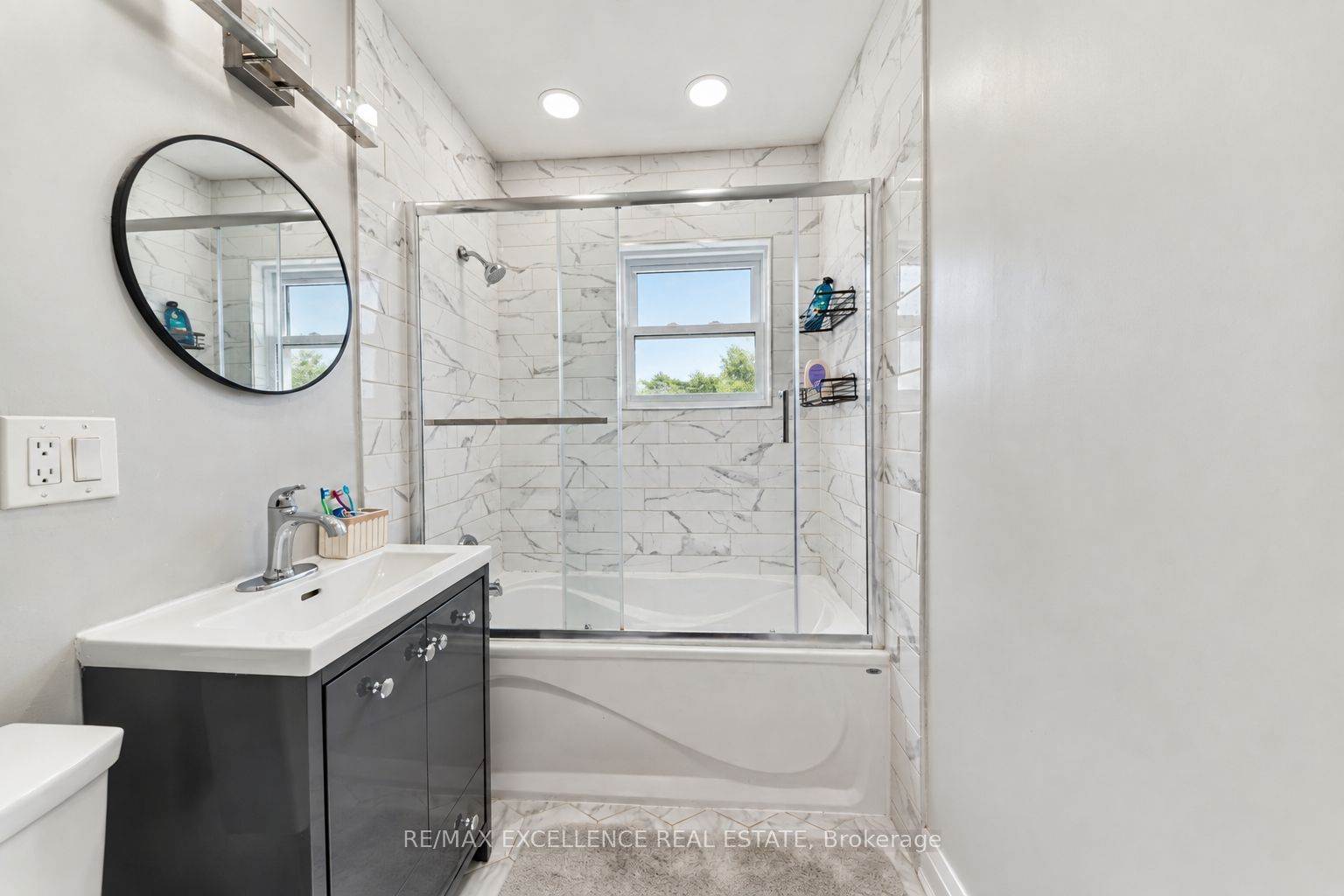 49 Barrhead Crescent Property Photo 11