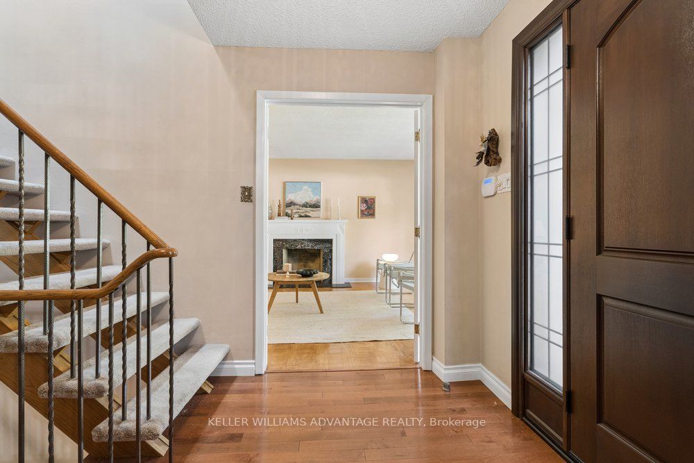 2192 Castlestone Court Property Photo 4