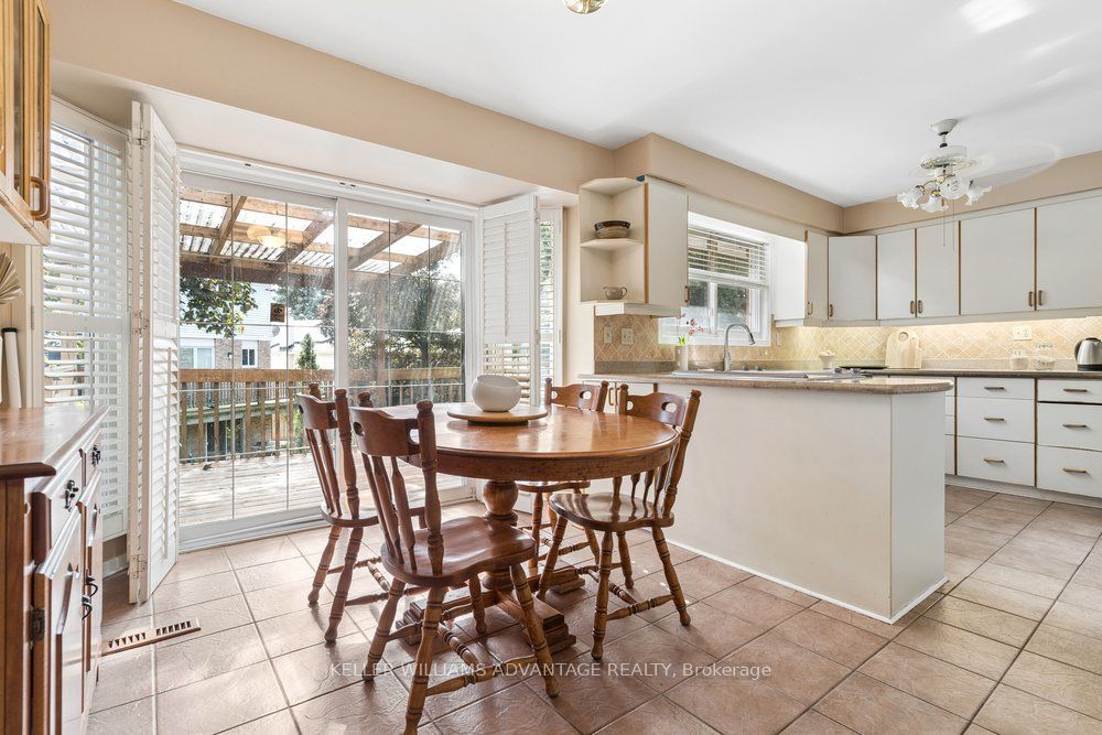 2192 Castlestone Court Property Photo 11