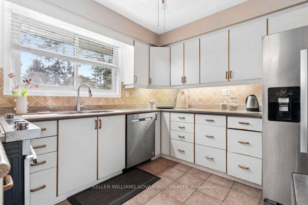 2192 Castlestone Court Property Photo 13