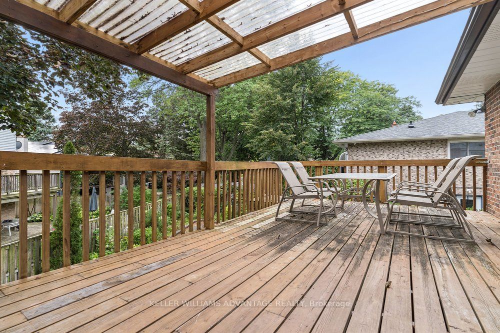 2192 Castlestone Court Property Photo 18