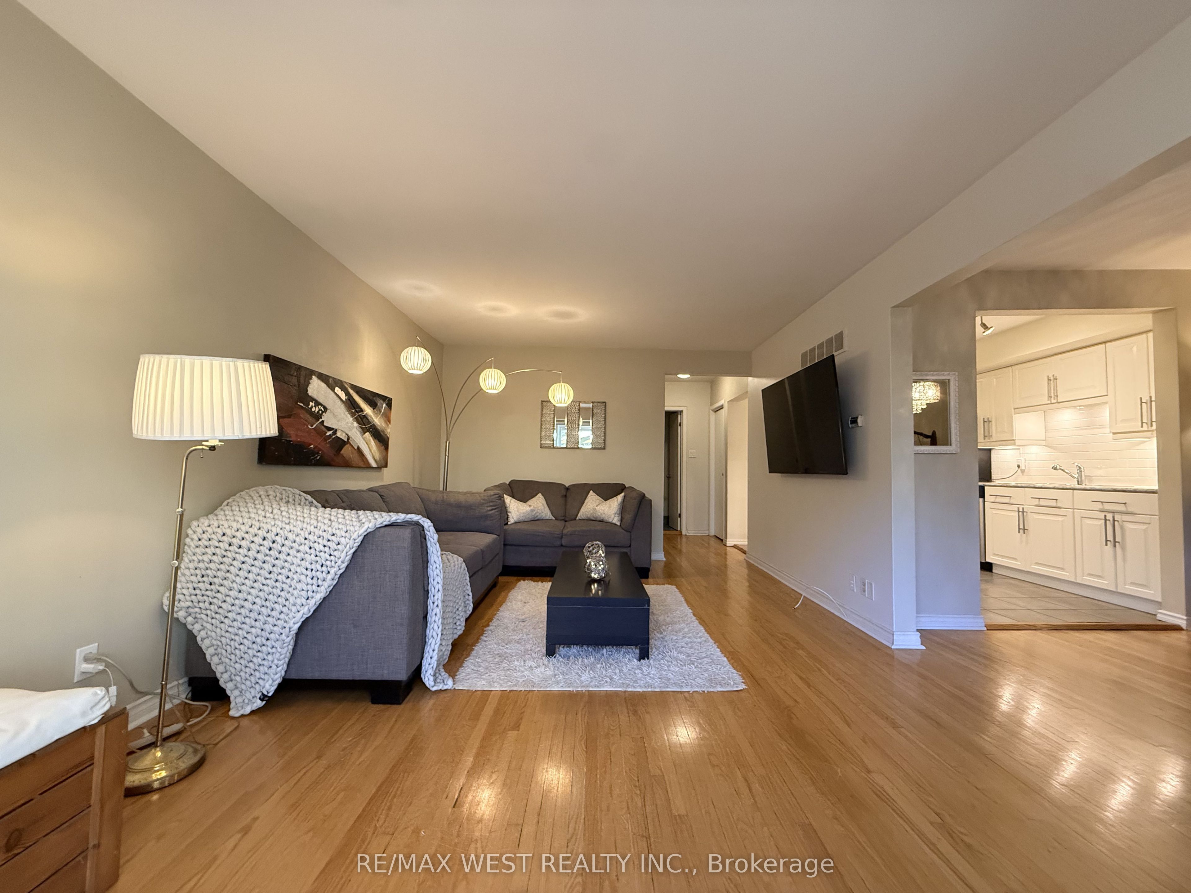 51 Broadfield Drive 43 Property Photo 4