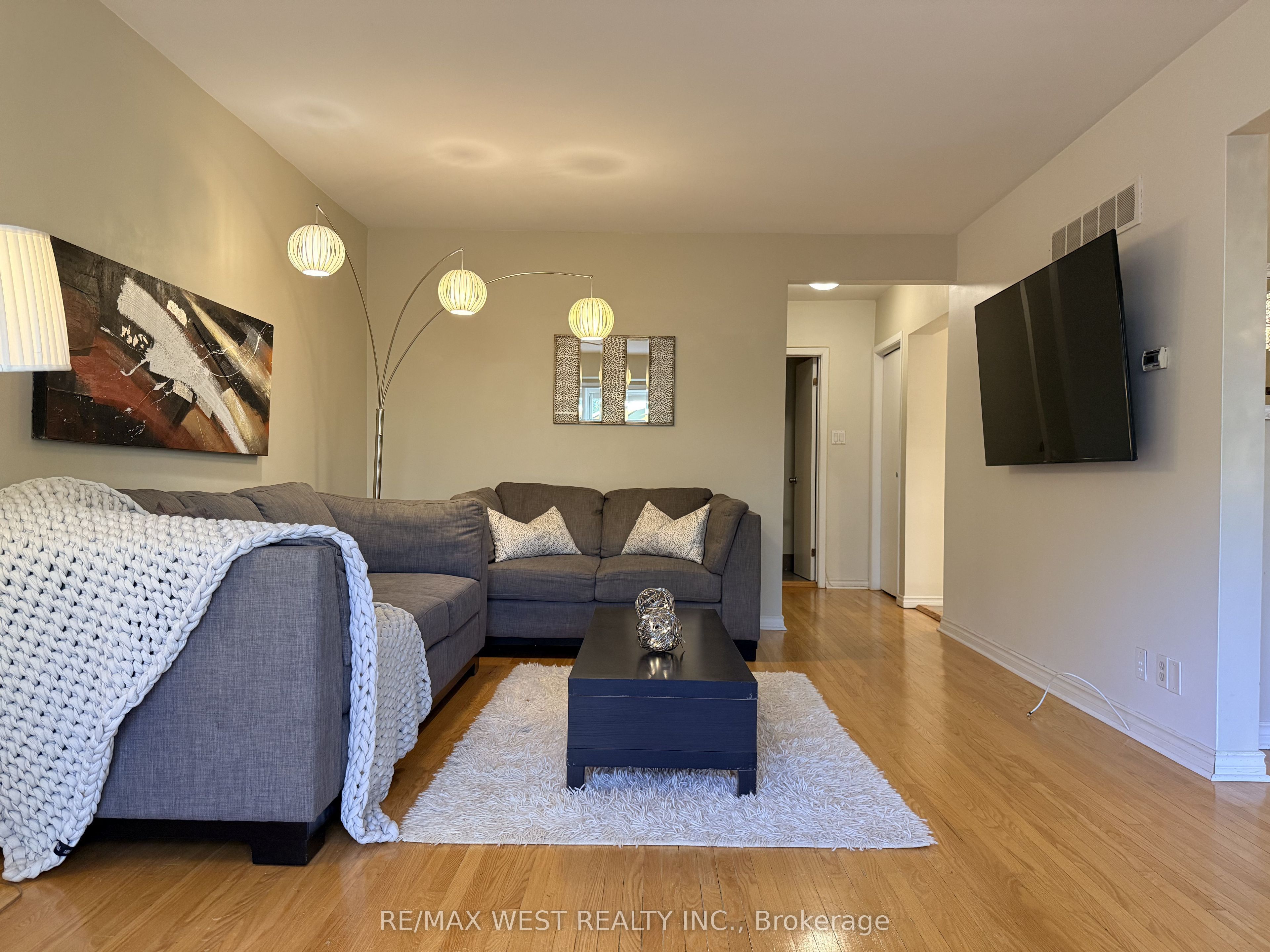 51 Broadfield Drive 43 Property Photo 6