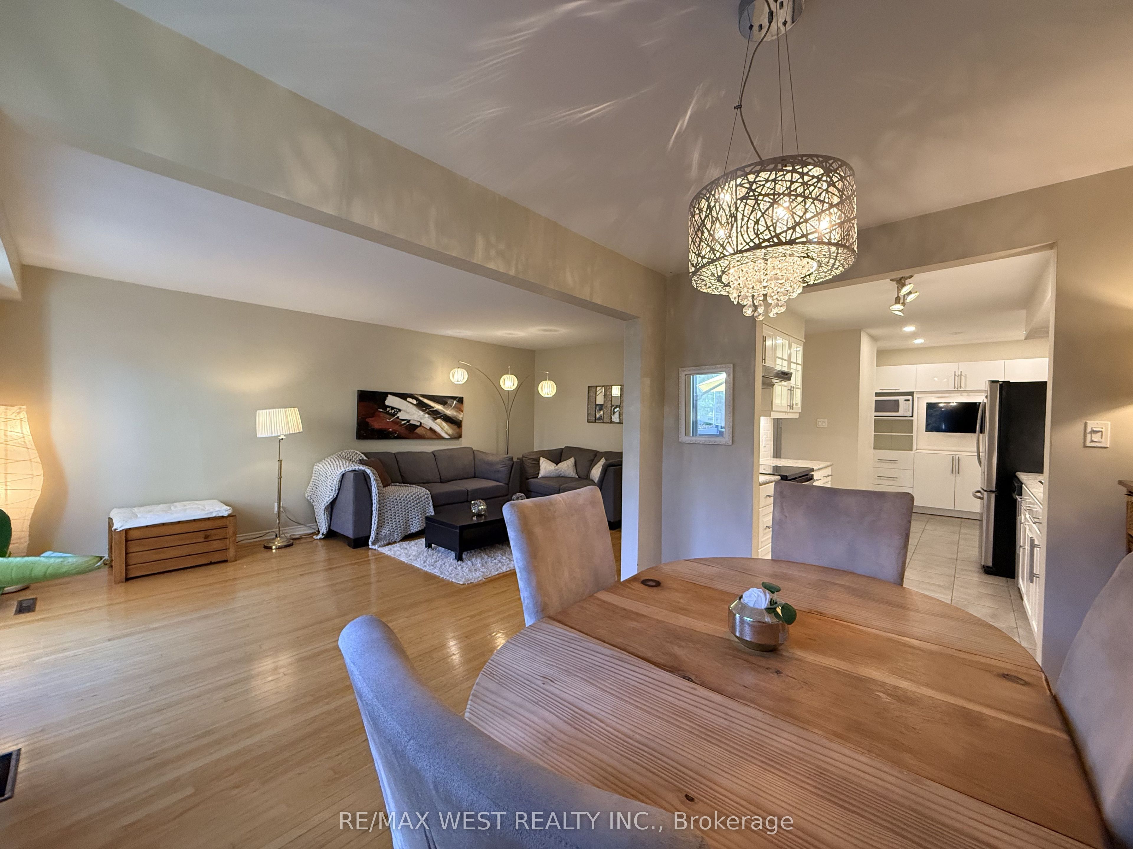 51 Broadfield Drive 43 Property Photo 8